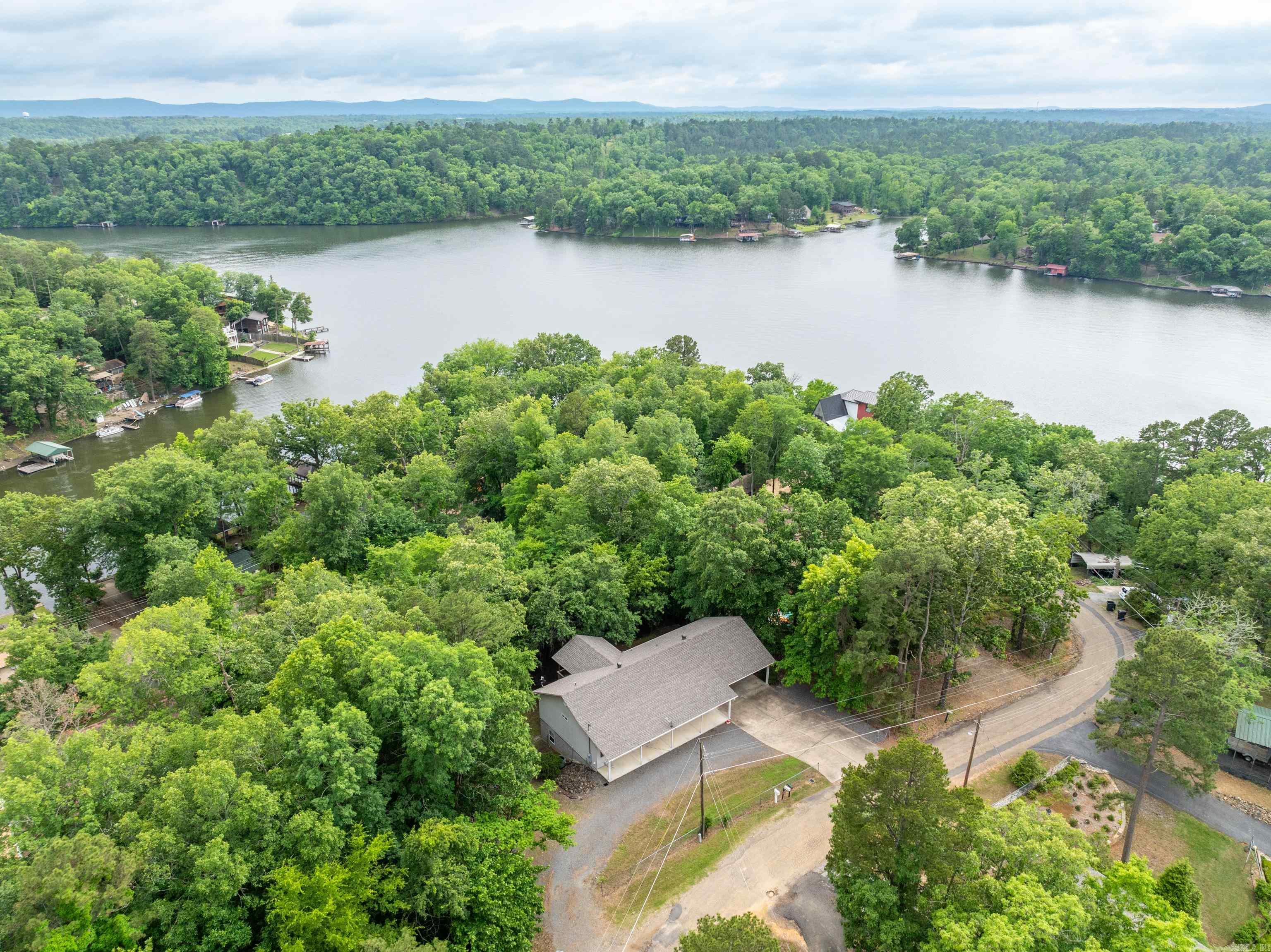 378  Arrowhead  Hot Springs, AR