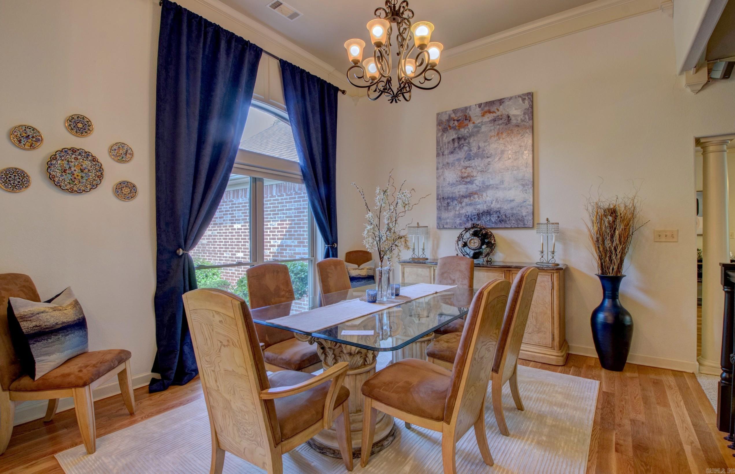 32  Bronte  Little Rock, AR