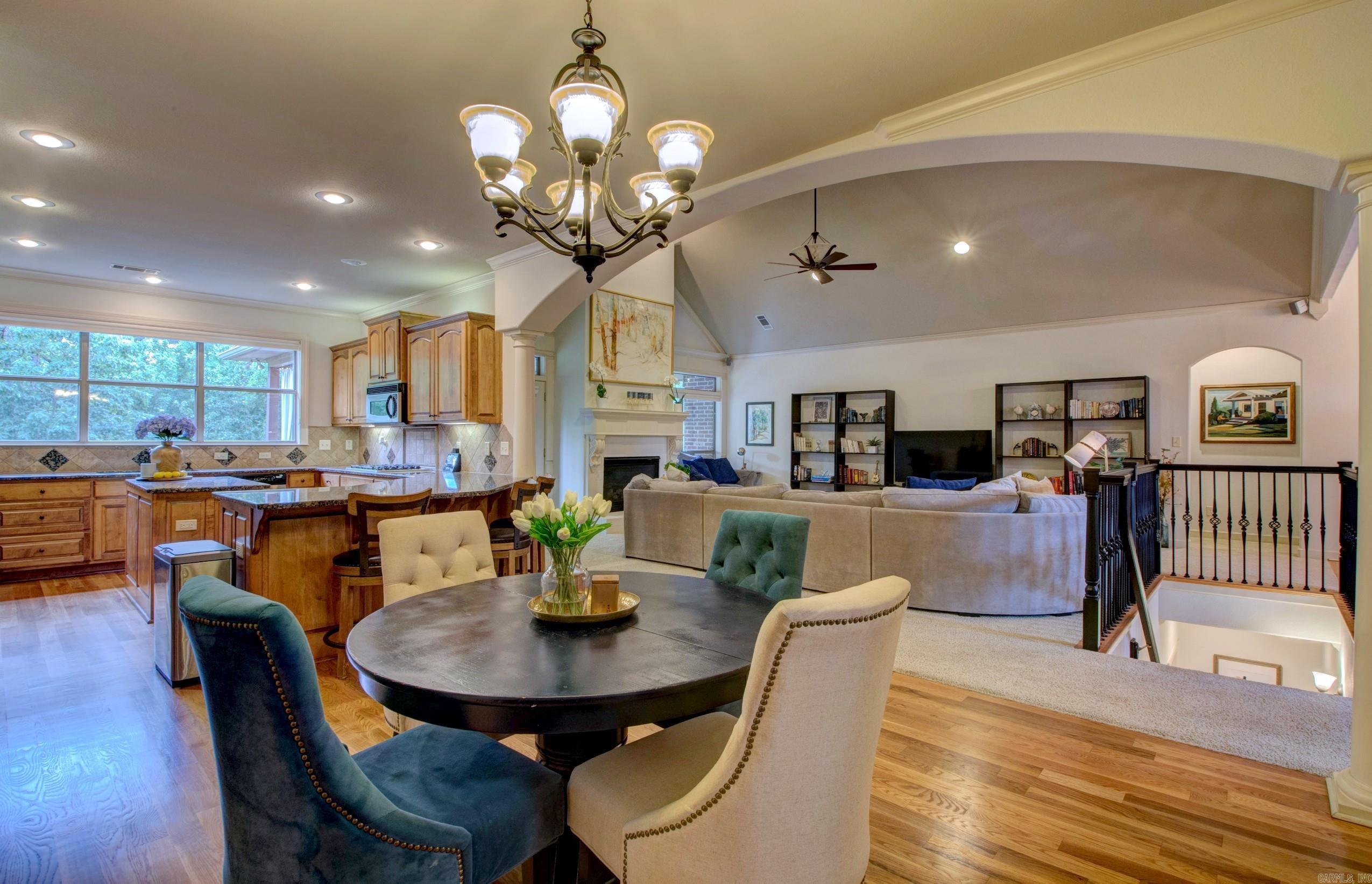 32  Bronte  Little Rock, AR