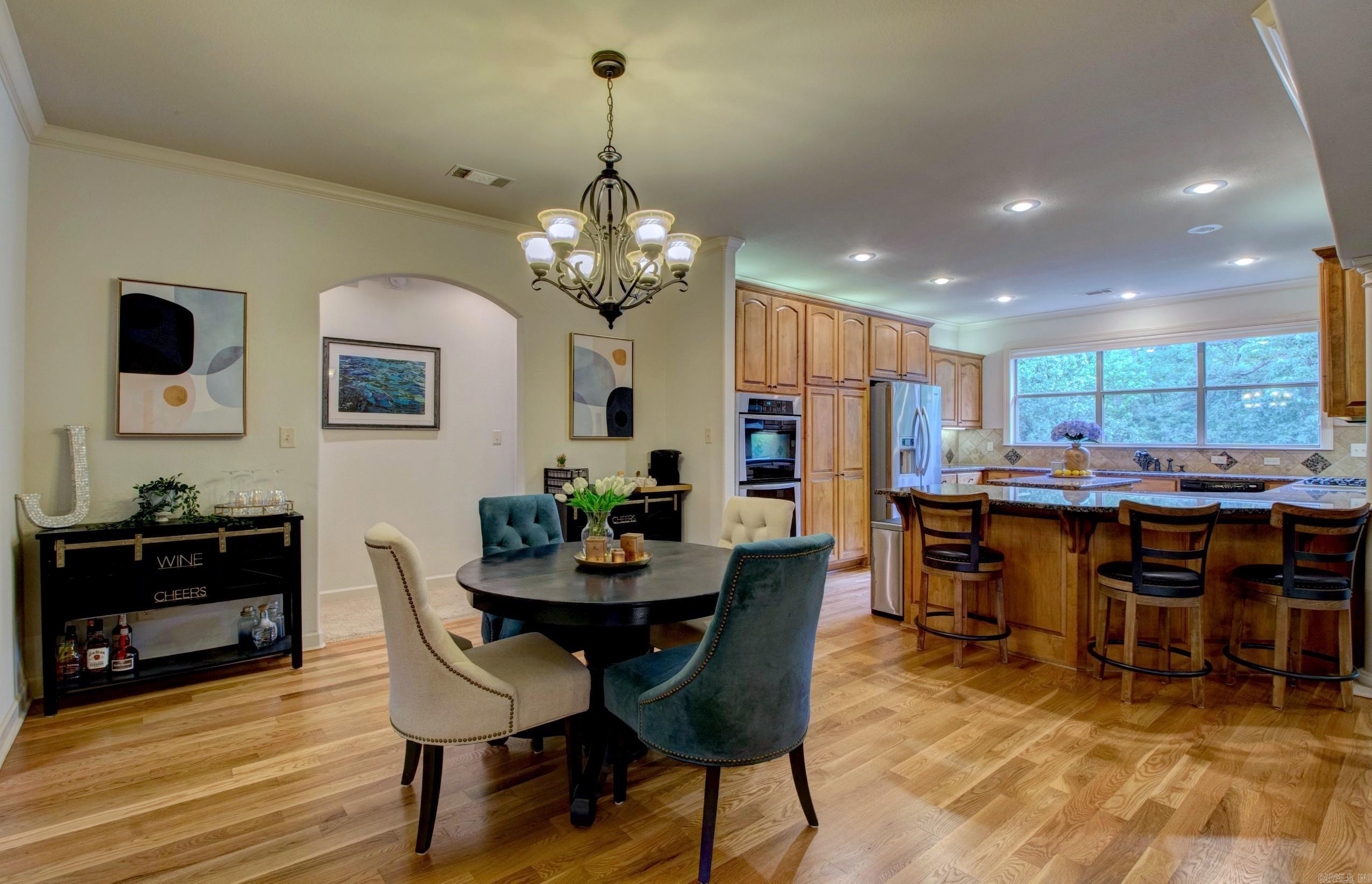 32  Bronte  Little Rock, AR