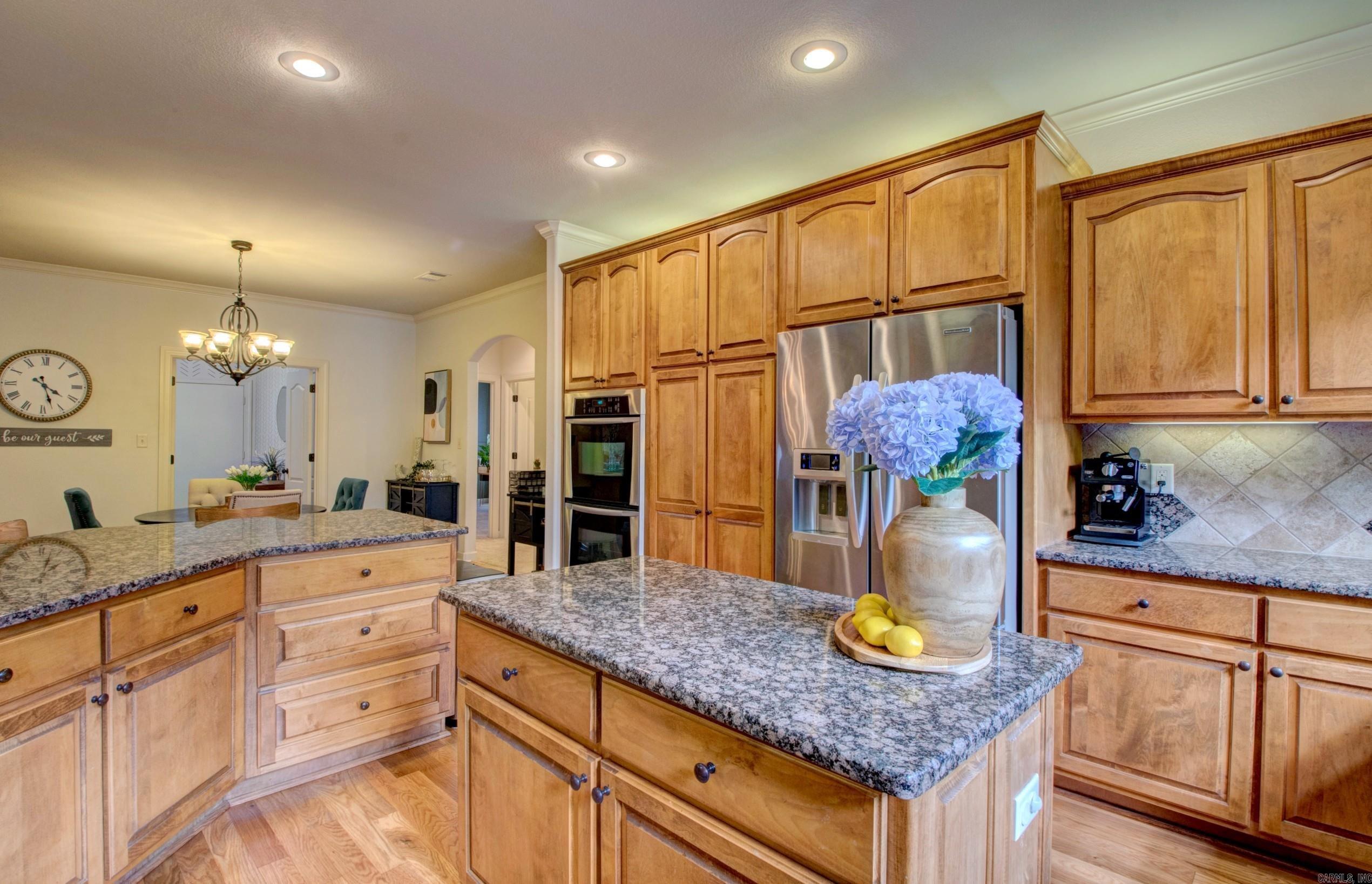 32  Bronte  Little Rock, AR