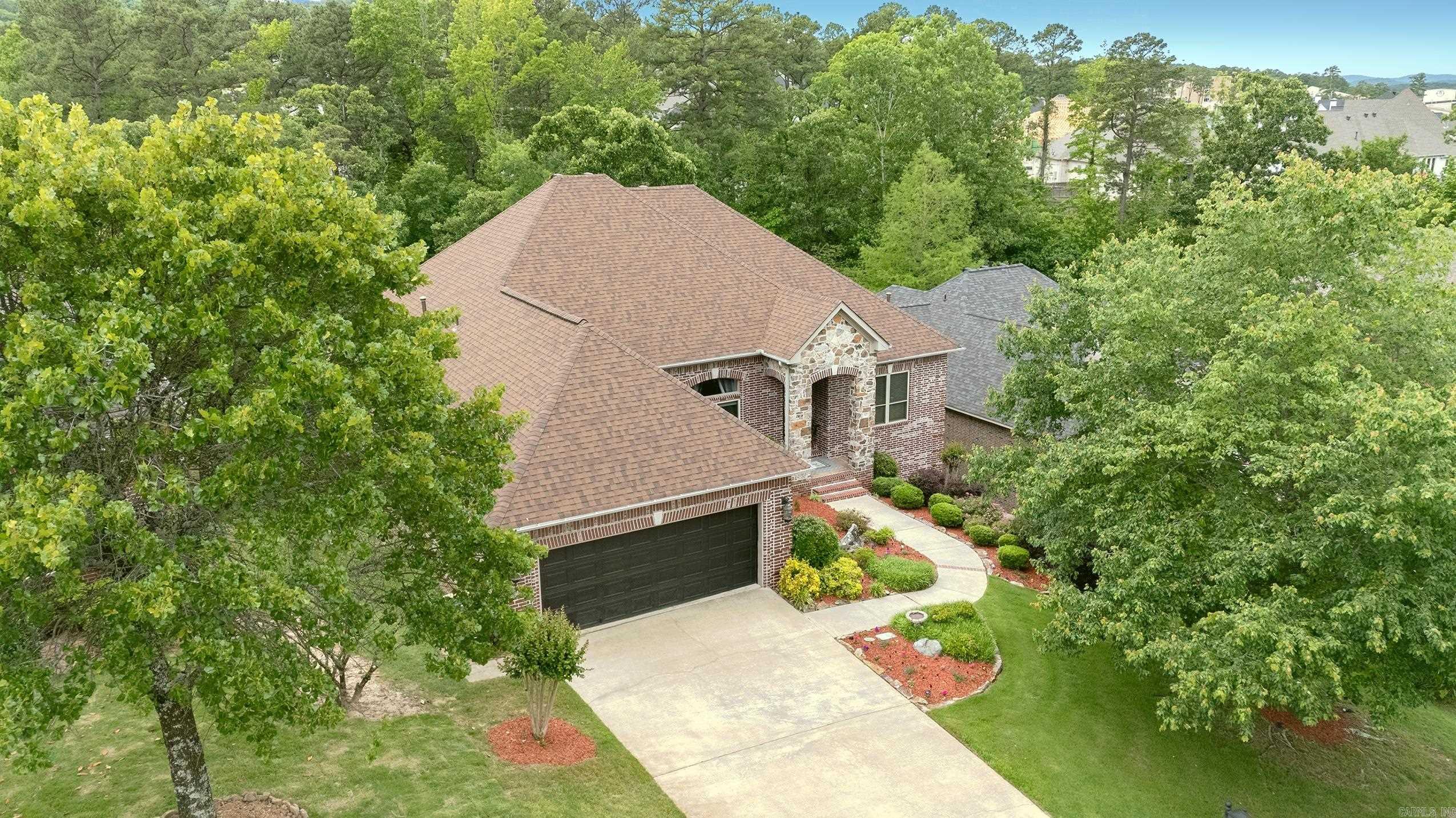 32  Bronte  Little Rock, AR