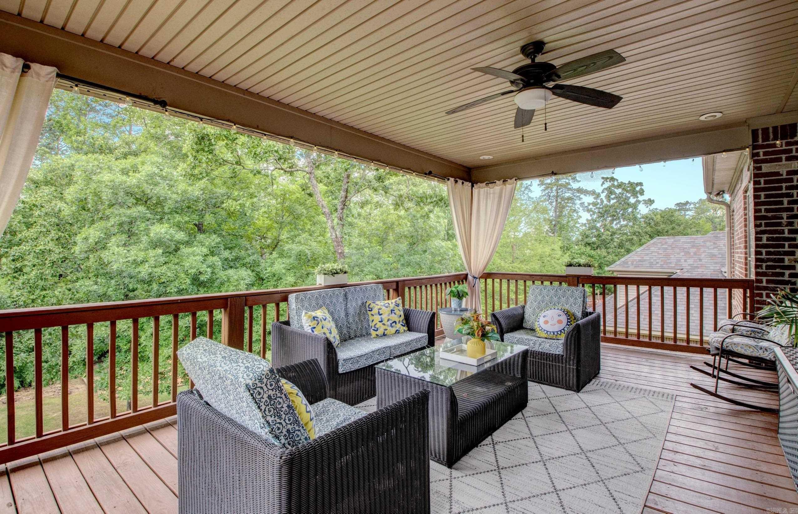 32  Bronte  Little Rock, AR