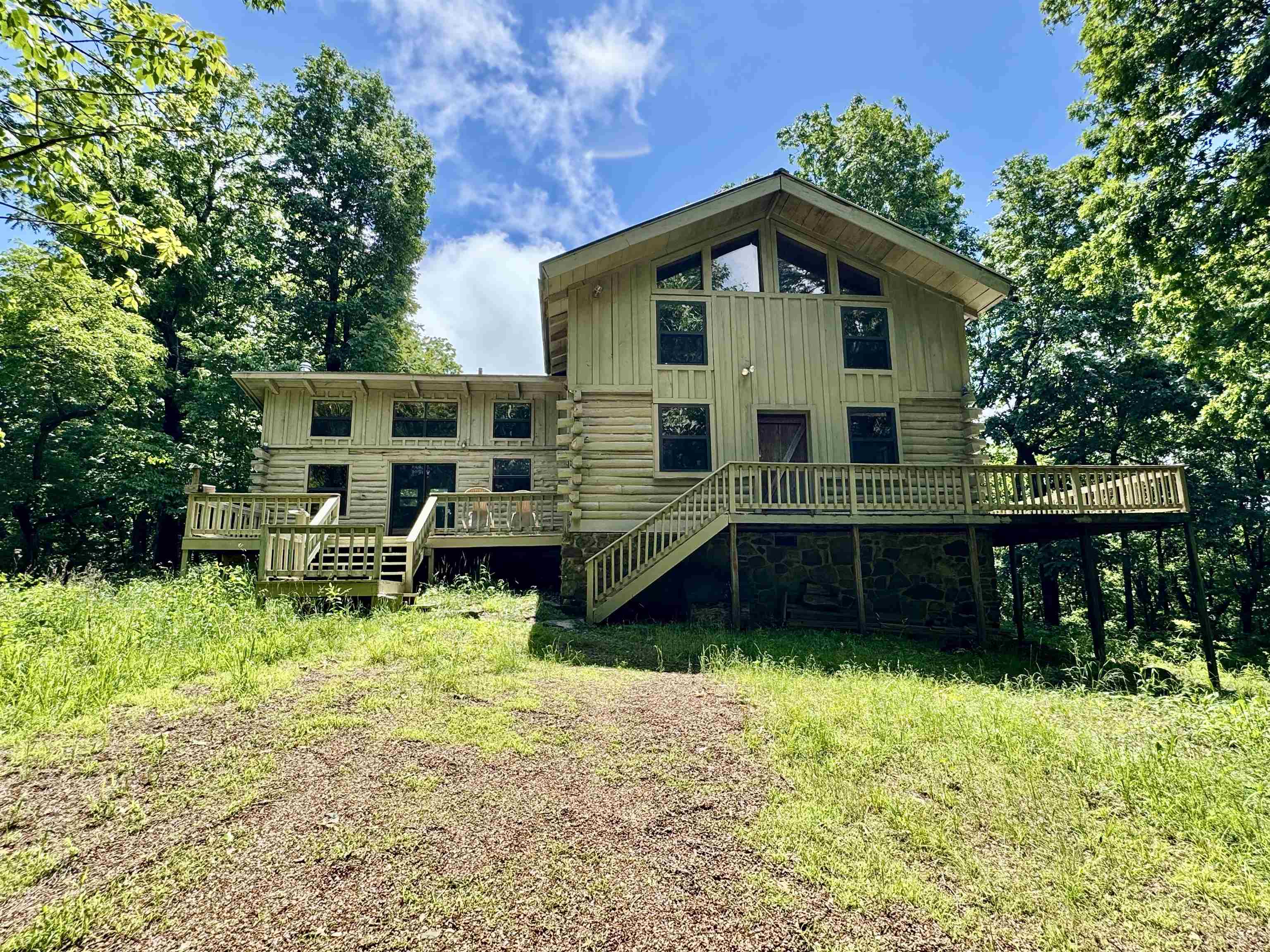 11542 S AR HWY 9  Melbourne, AR