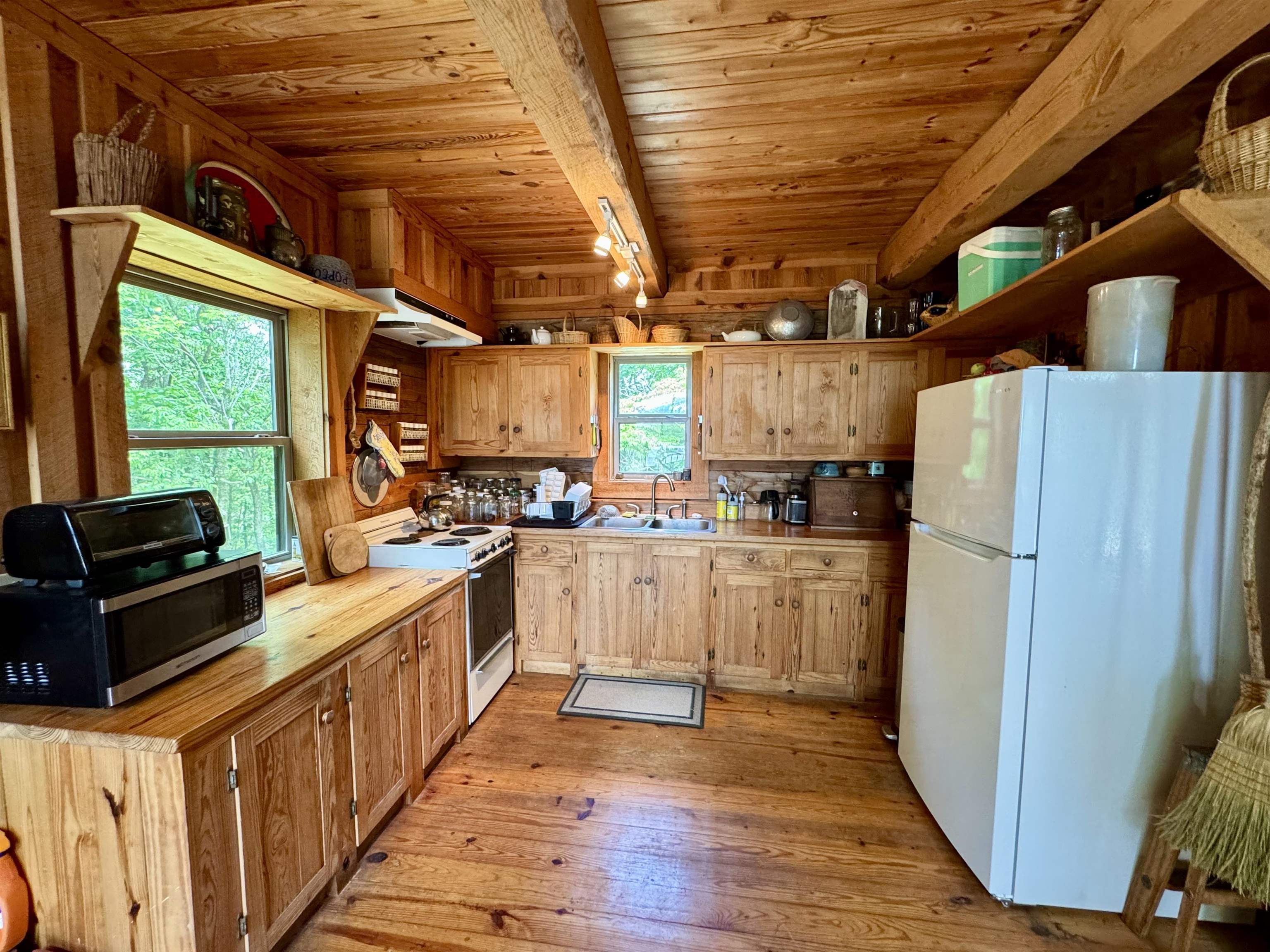 11542 S AR HWY 9  Melbourne, AR