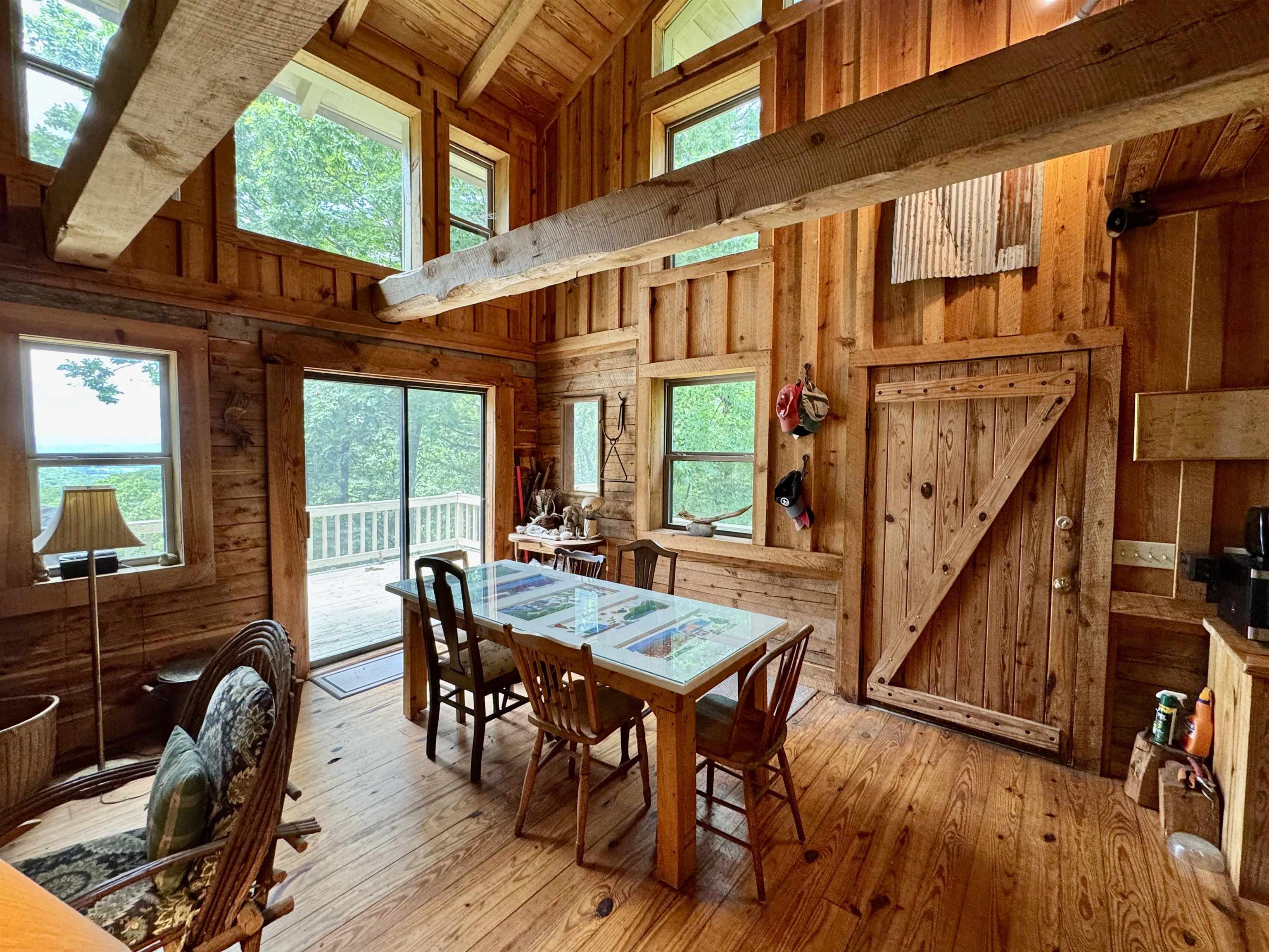 11542 S AR HWY 9  Melbourne, AR