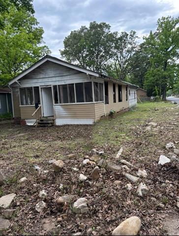 2200  Valmar  Little Rock, AR