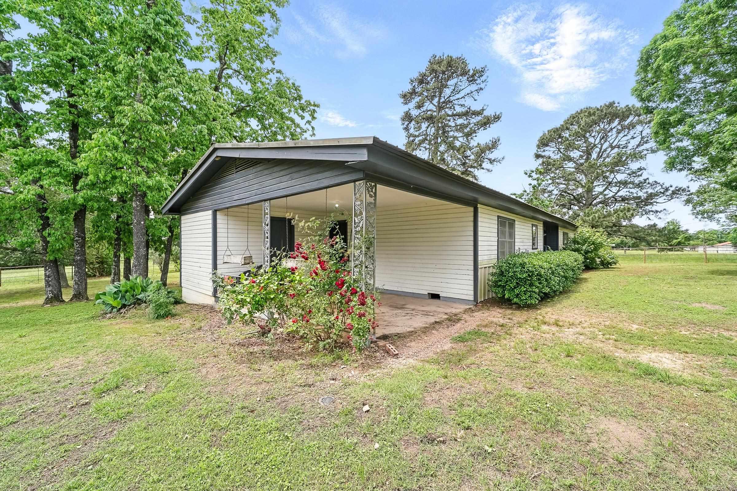 125  Wommack  De Queen, AR
