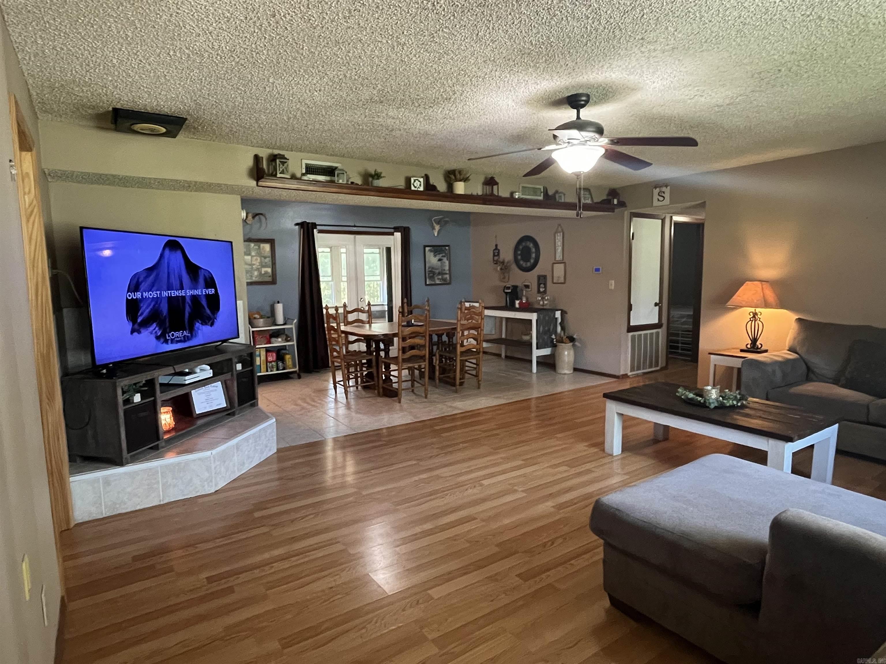 911  Apple  Bonnerdale, AR