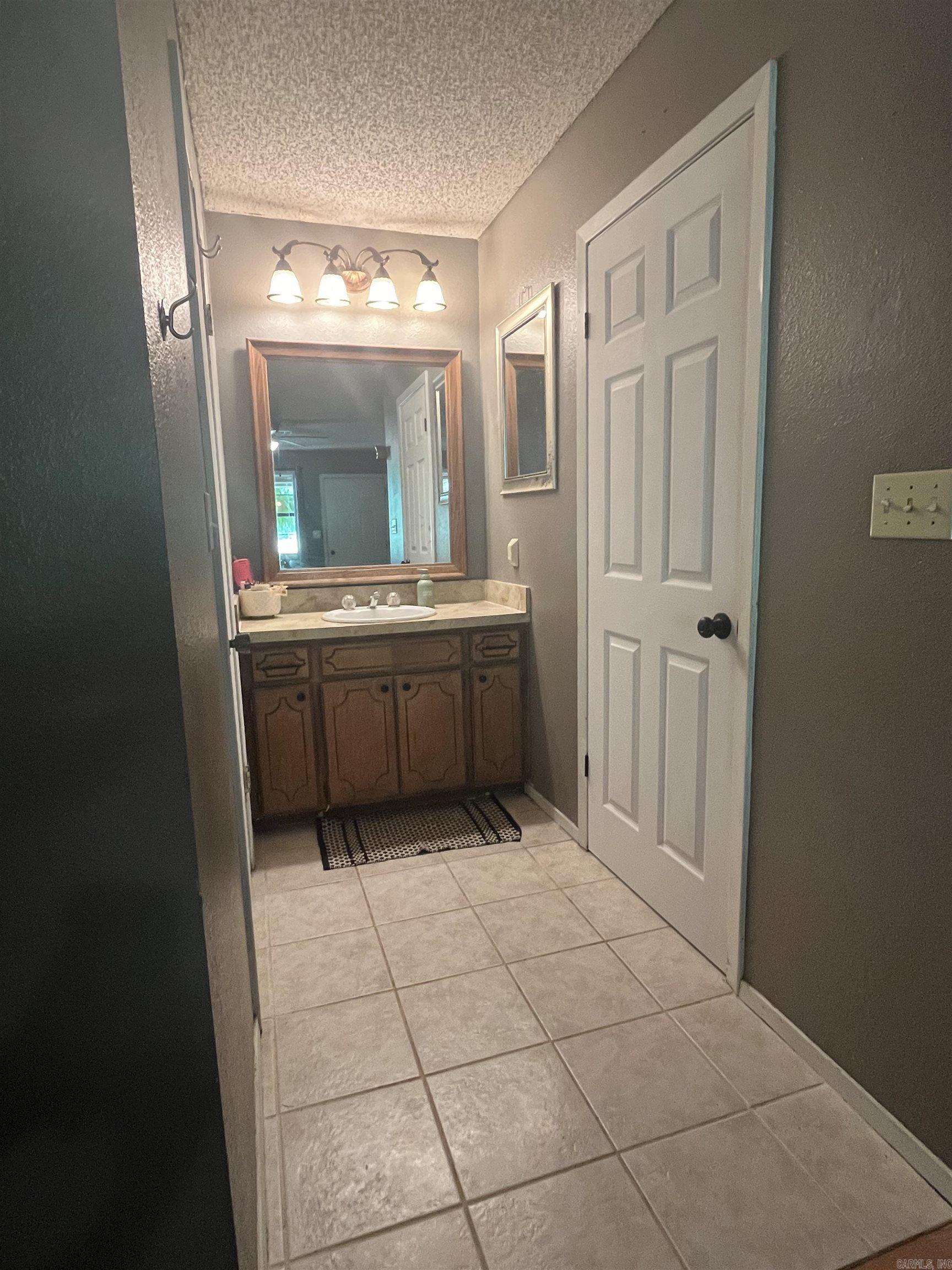 911  Apple  Bonnerdale, AR