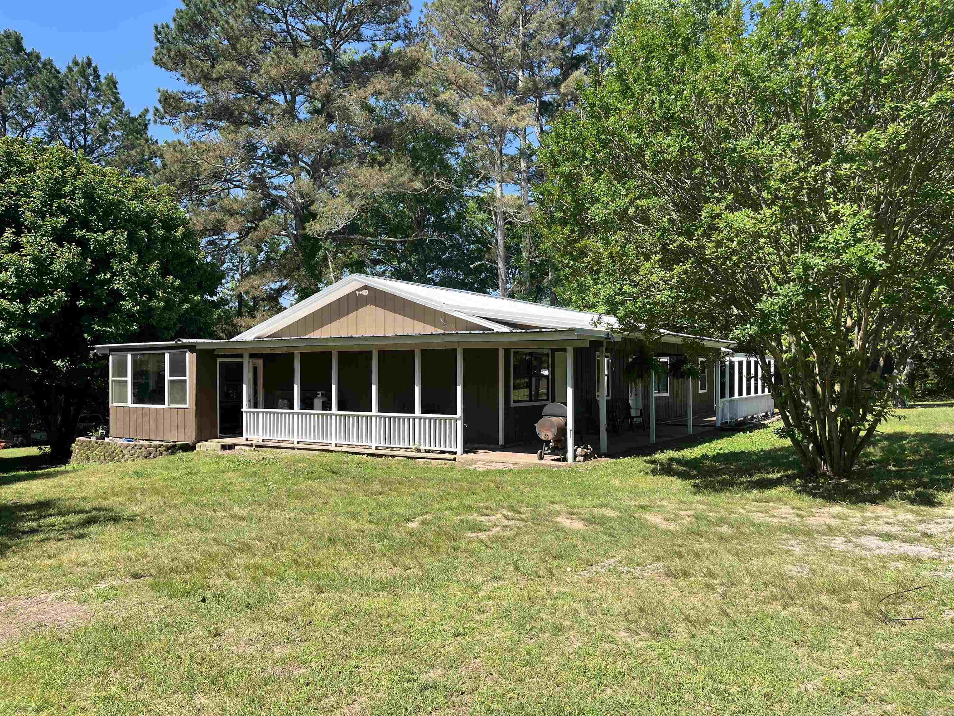 911  Apple  Bonnerdale, AR