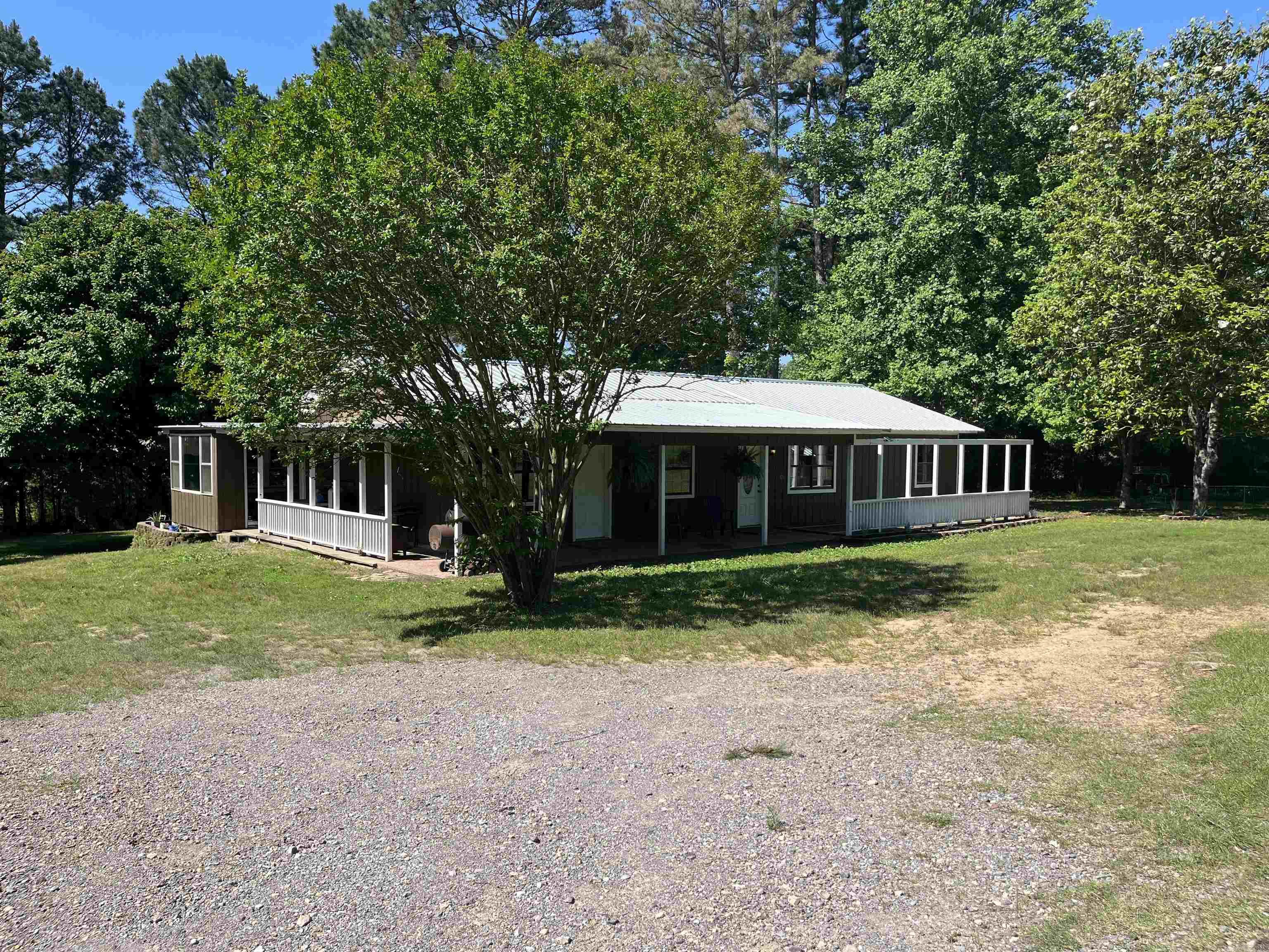911  Apple  Bonnerdale, AR