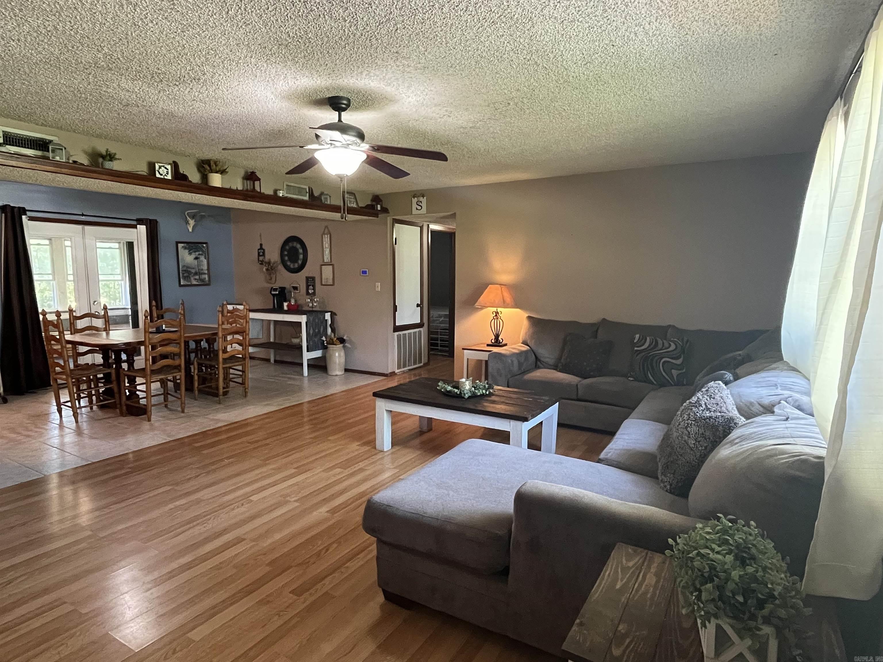 911  Apple  Bonnerdale, AR
