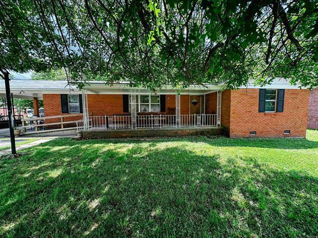 400 W Washington  Mountain View, AR