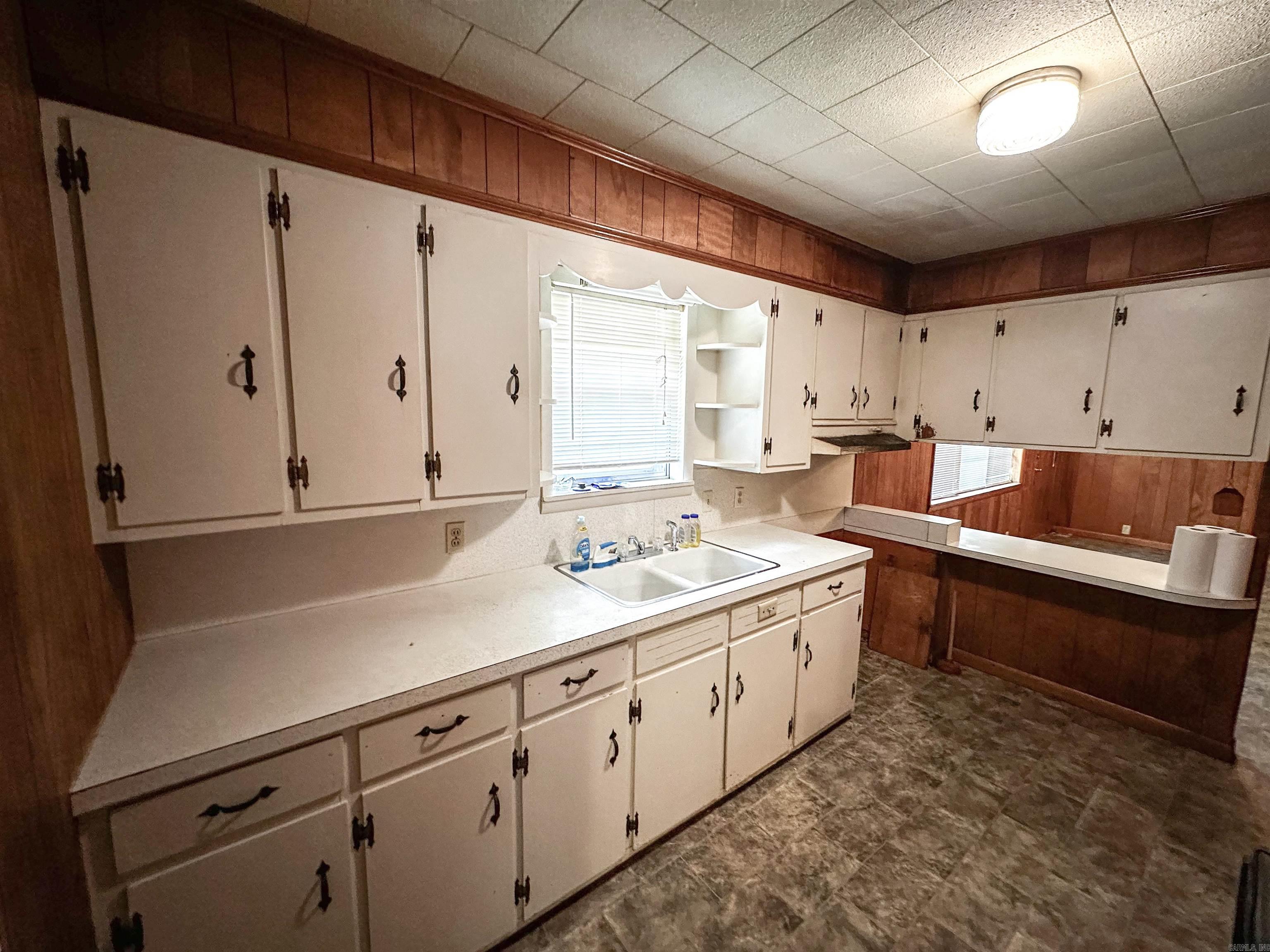 400 W Washington  Mountain View, AR