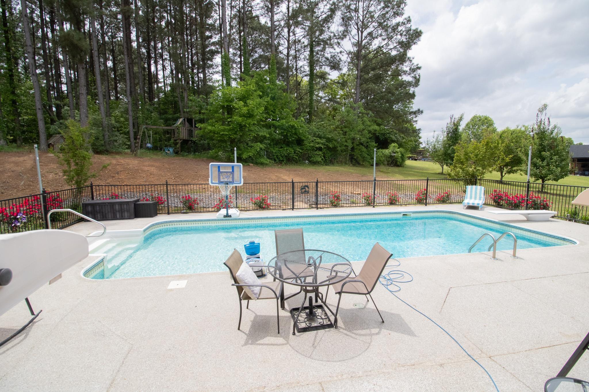 7  Night Owl  Greenbrier, AR