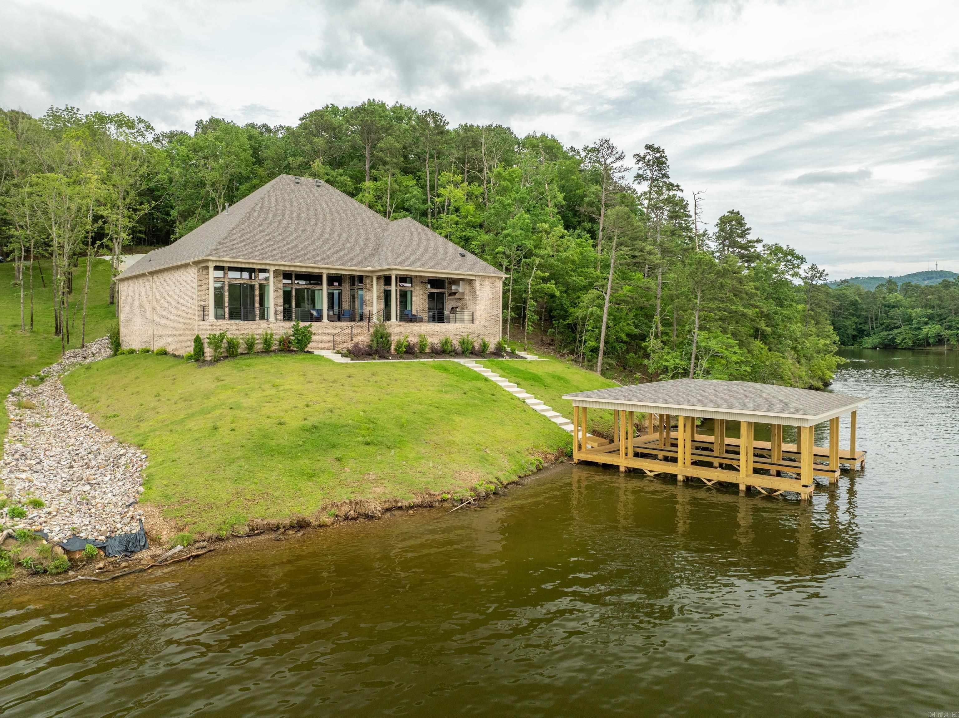 266  Cardinal  Hot Springs, AR