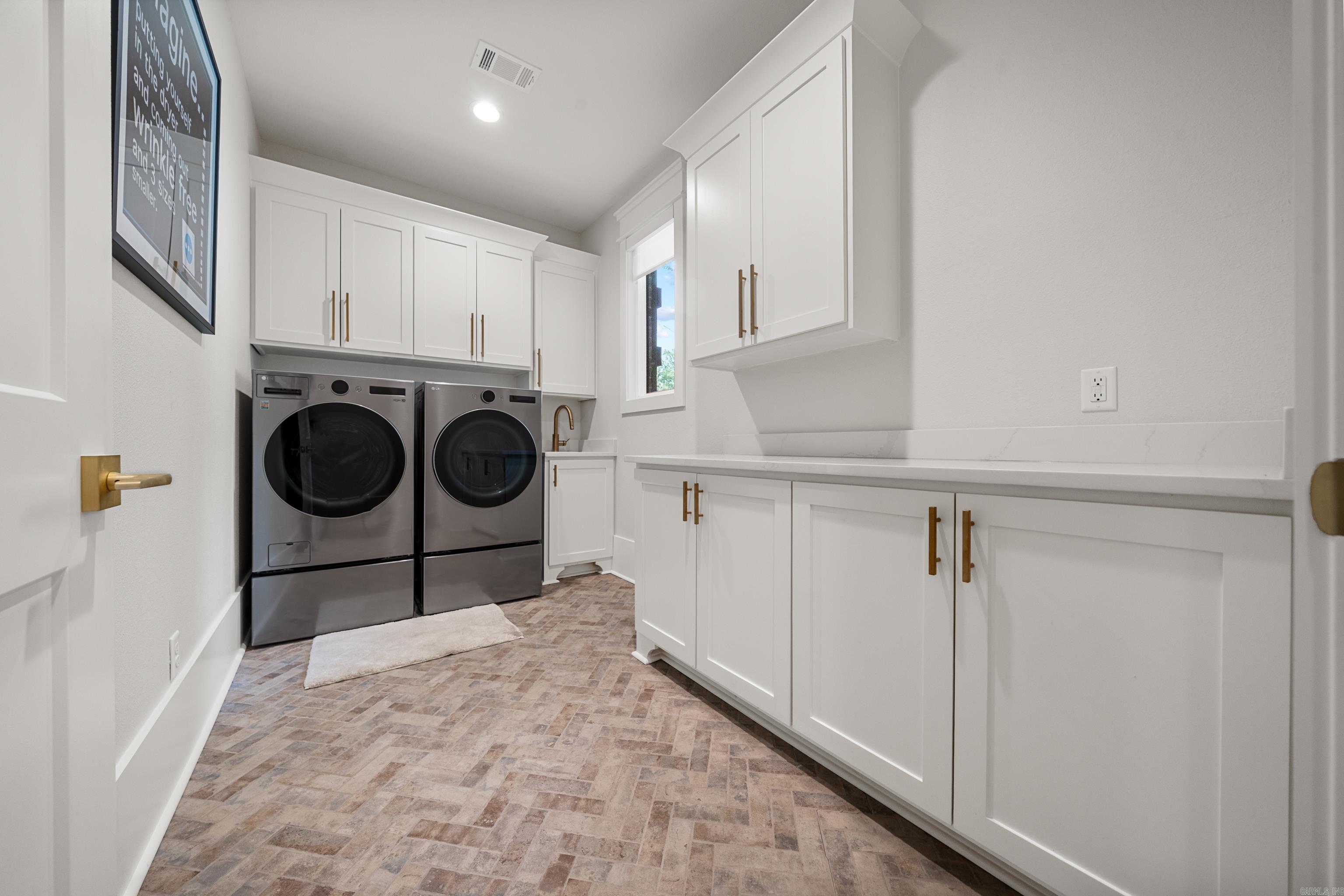 266  Cardinal  Hot Springs, AR
