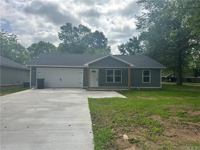 657 S Detroit  Russellville, AR