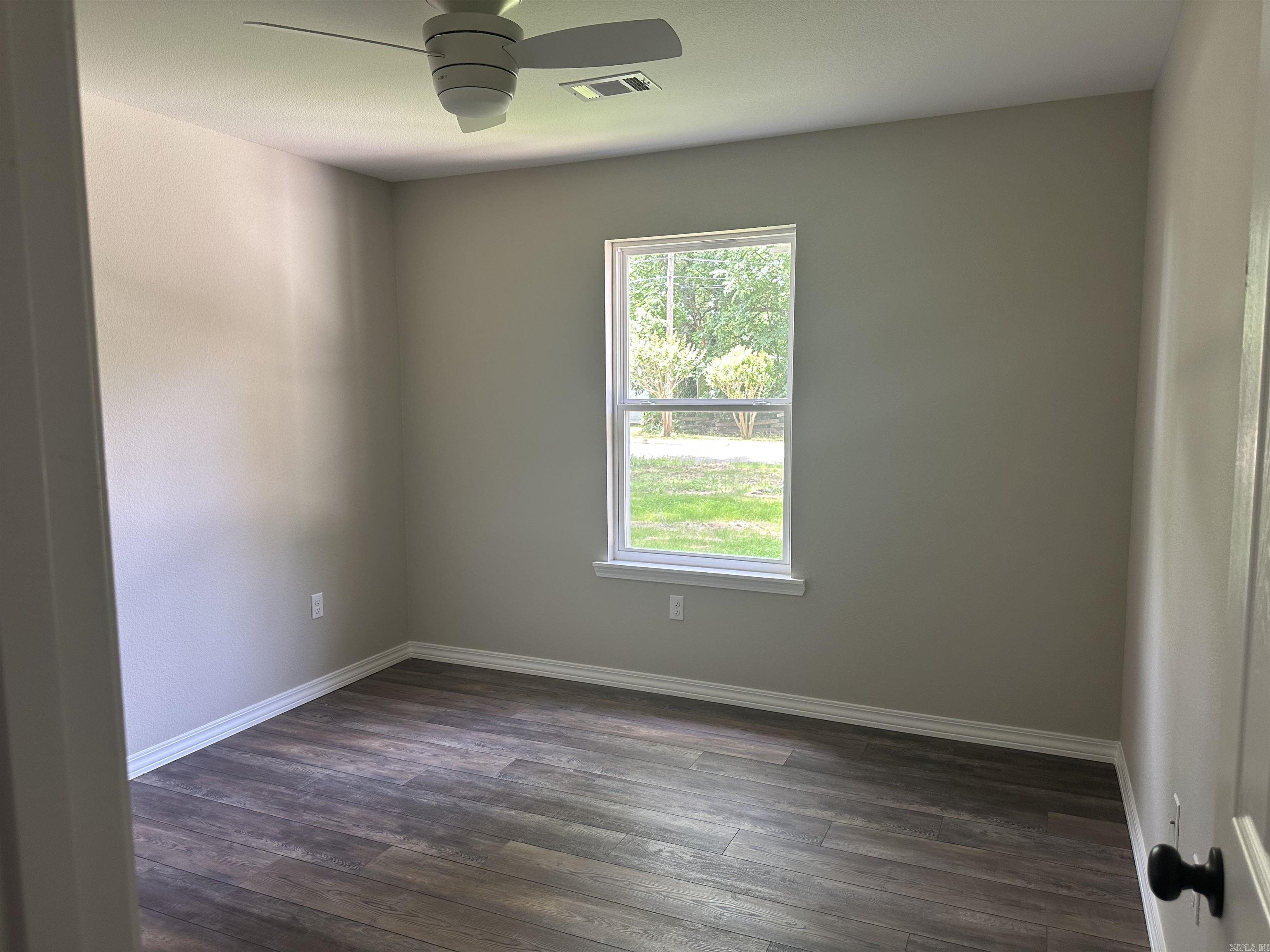657 S Detroit  Russellville, AR