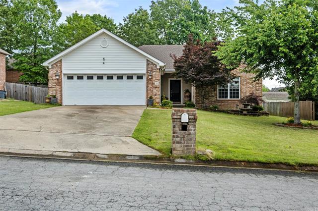13  Sarah Beth  Cabot, AR