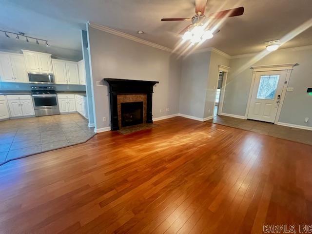13  Sarah Beth  Cabot, AR