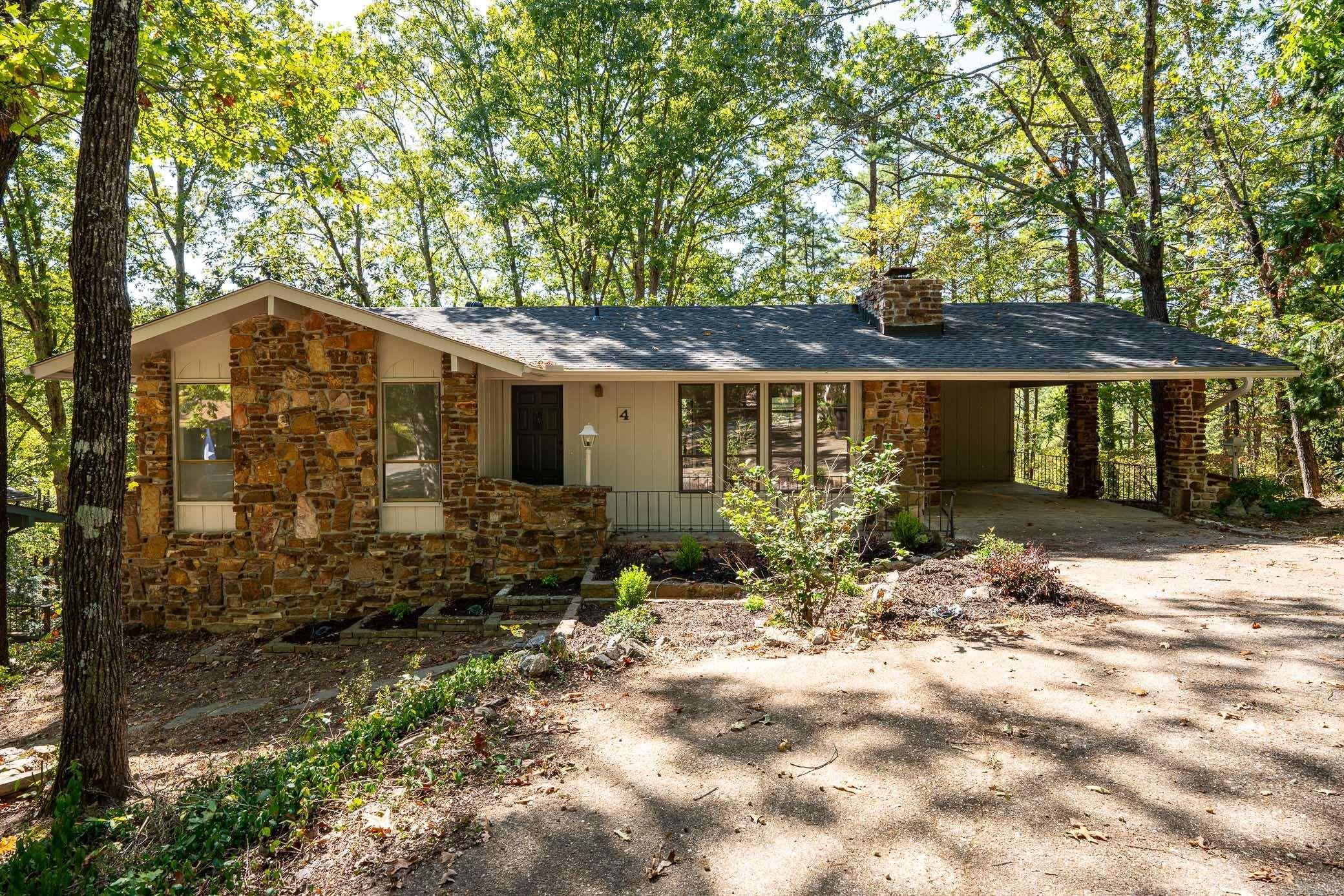4  Helena  Hot Springs Village, AR