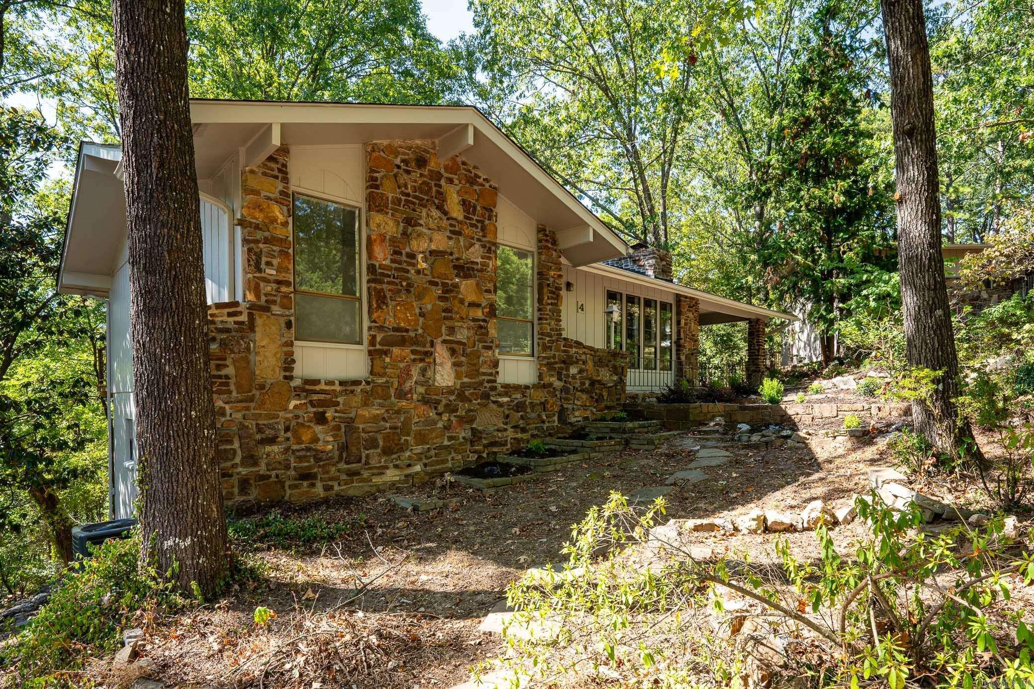 4  Helena  Hot Springs Village, AR