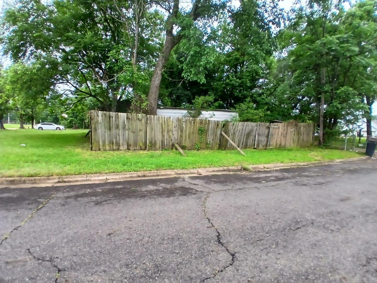923  California Street  Texarkana, AR