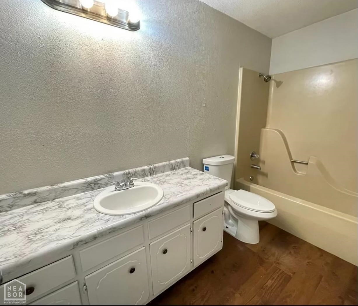 1300  Santa Fe Circle  Jonesboro, AR