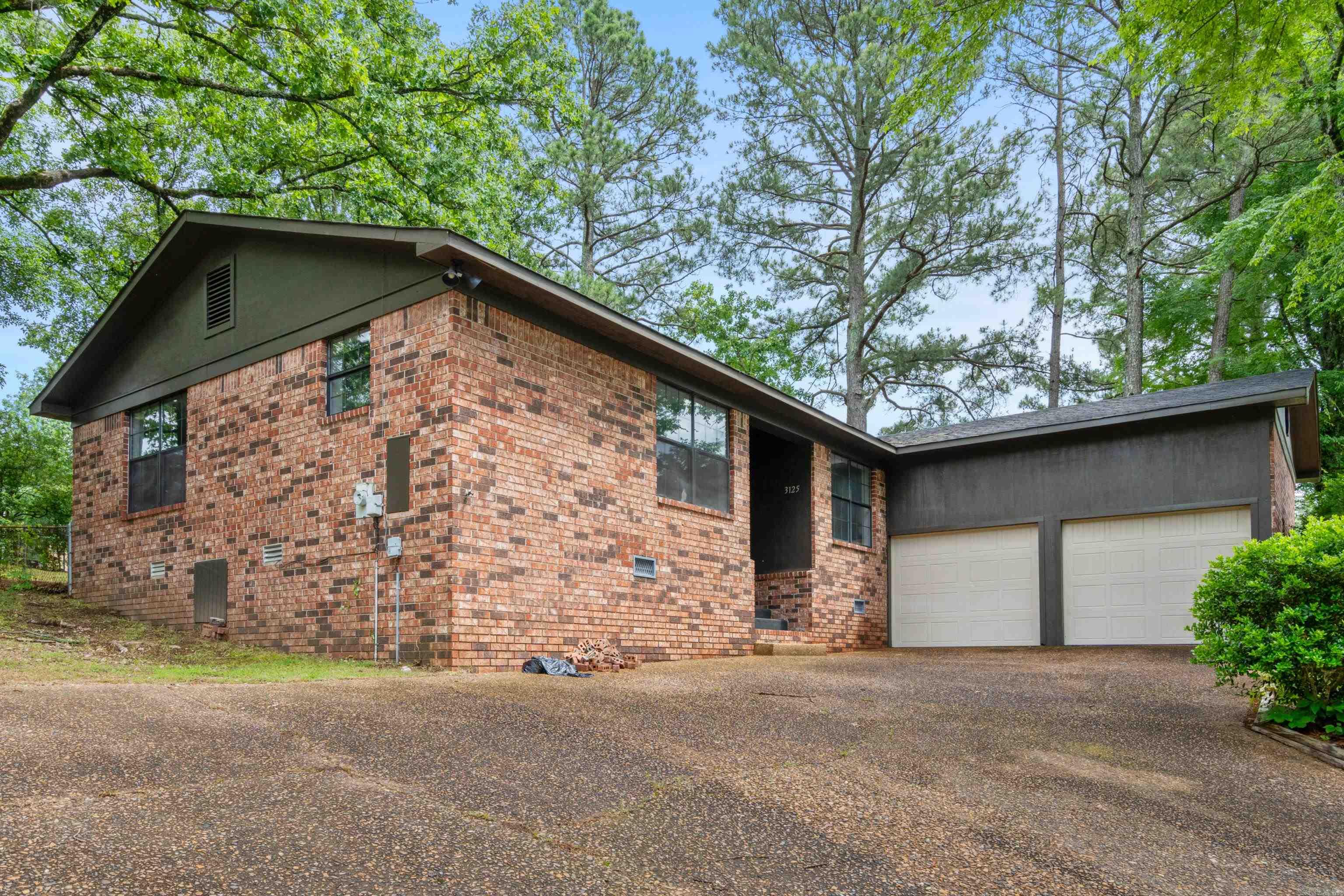 3125  marion anderson  Hot Springs, AR