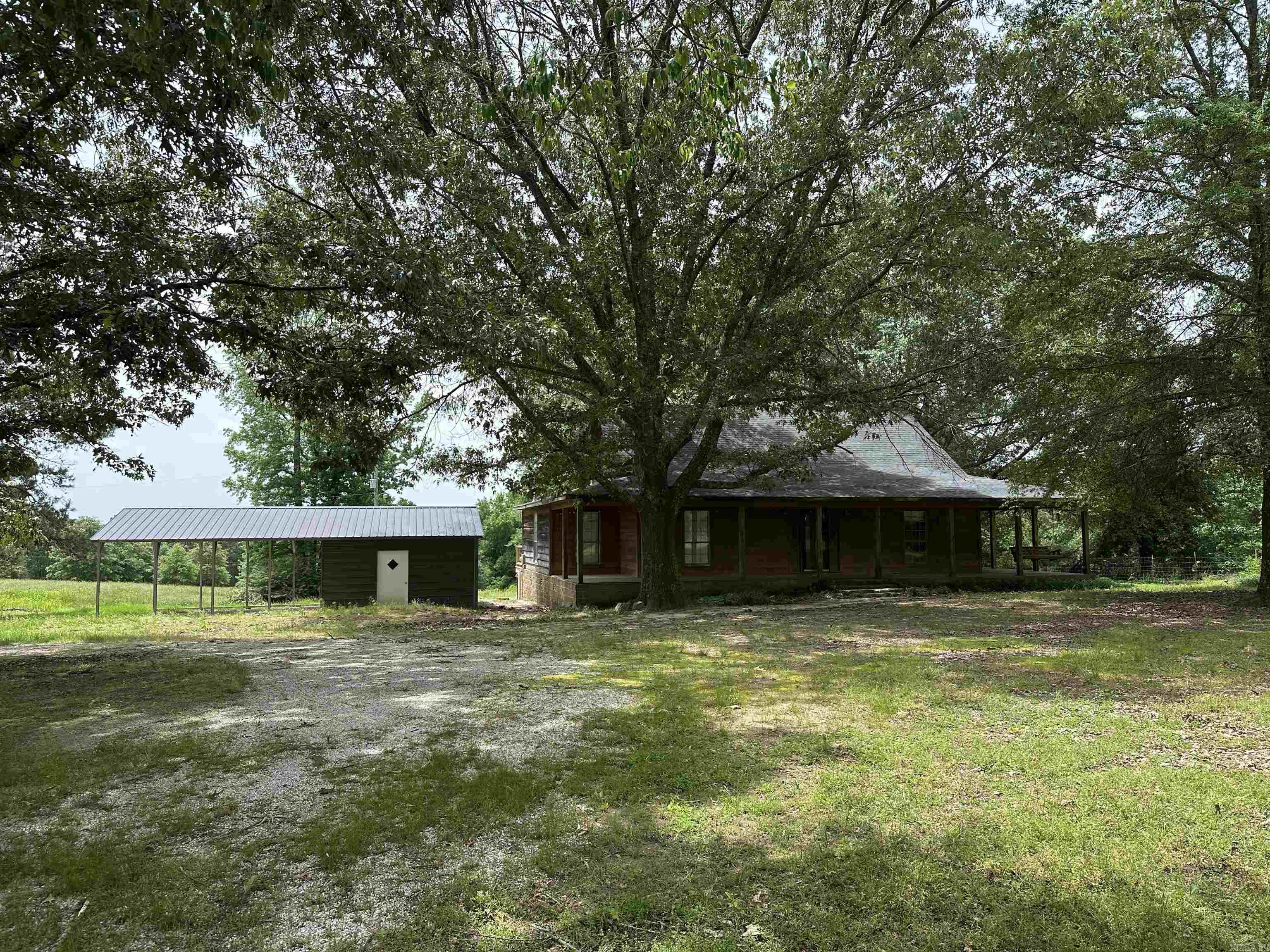 1966  Thomas  Bismarck, AR