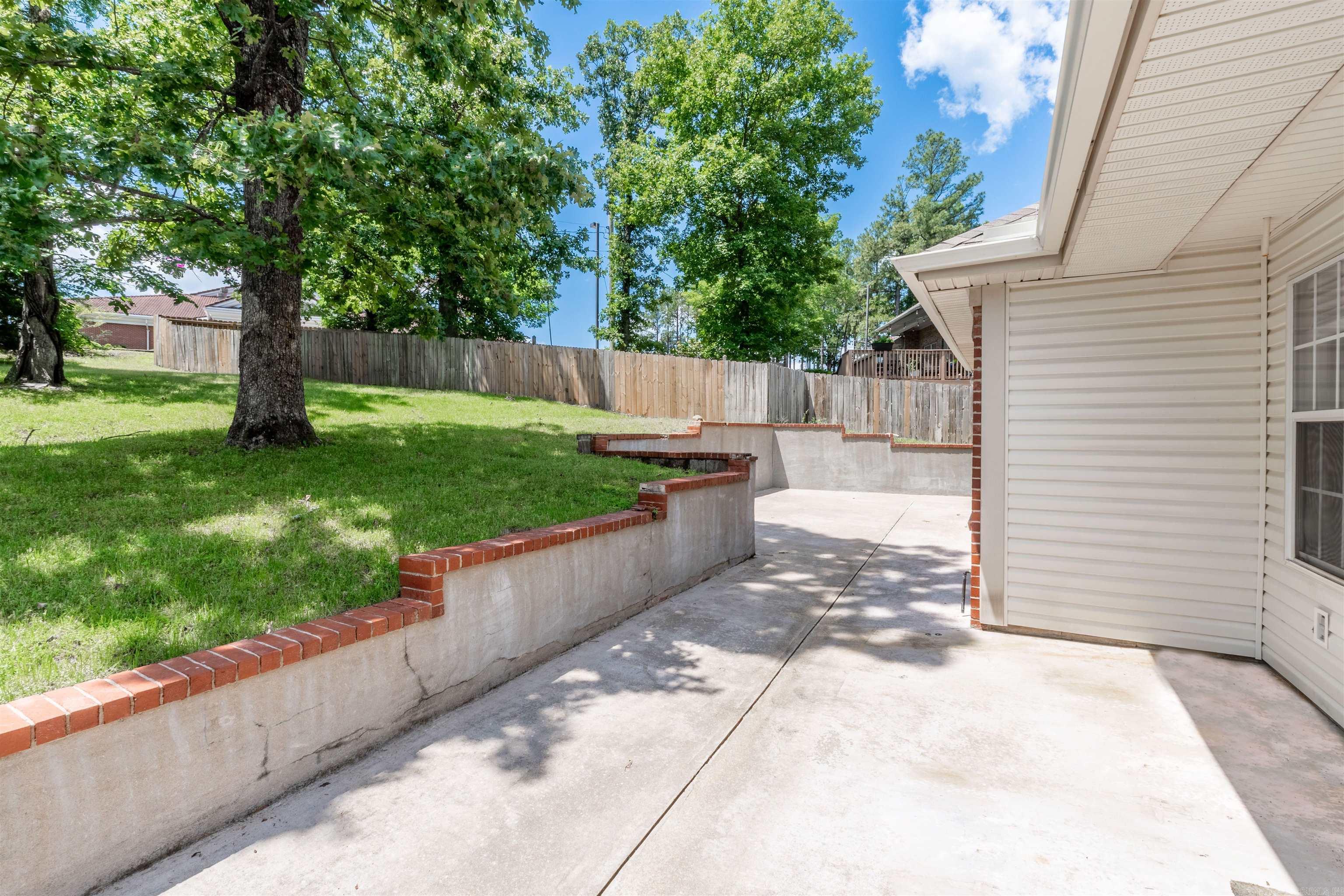 1010 Claycut Circle  North Little Rock, AR