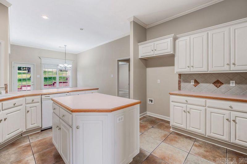 1010 Claycut Circle  North Little Rock, AR