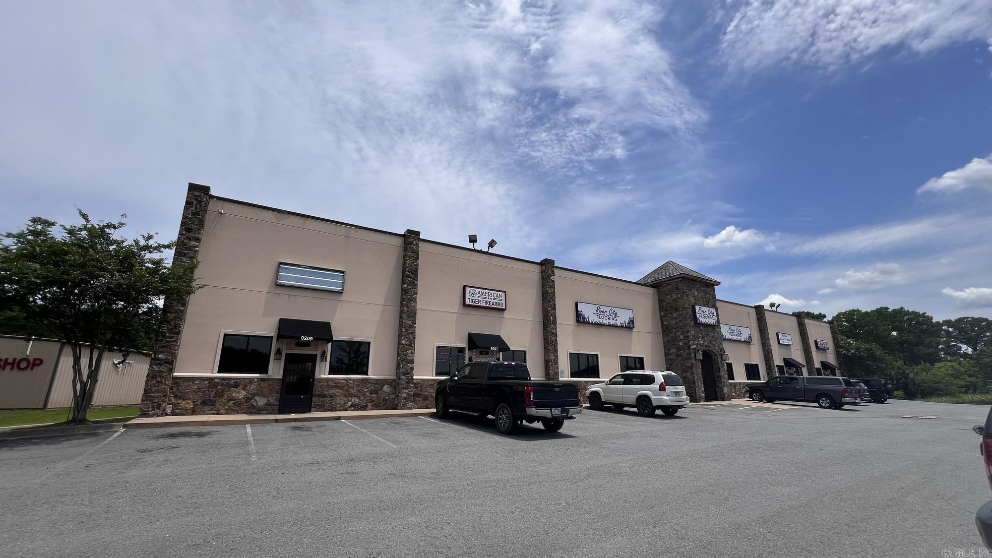 9209  Maumelle Suite 9 Maumelle, AR
