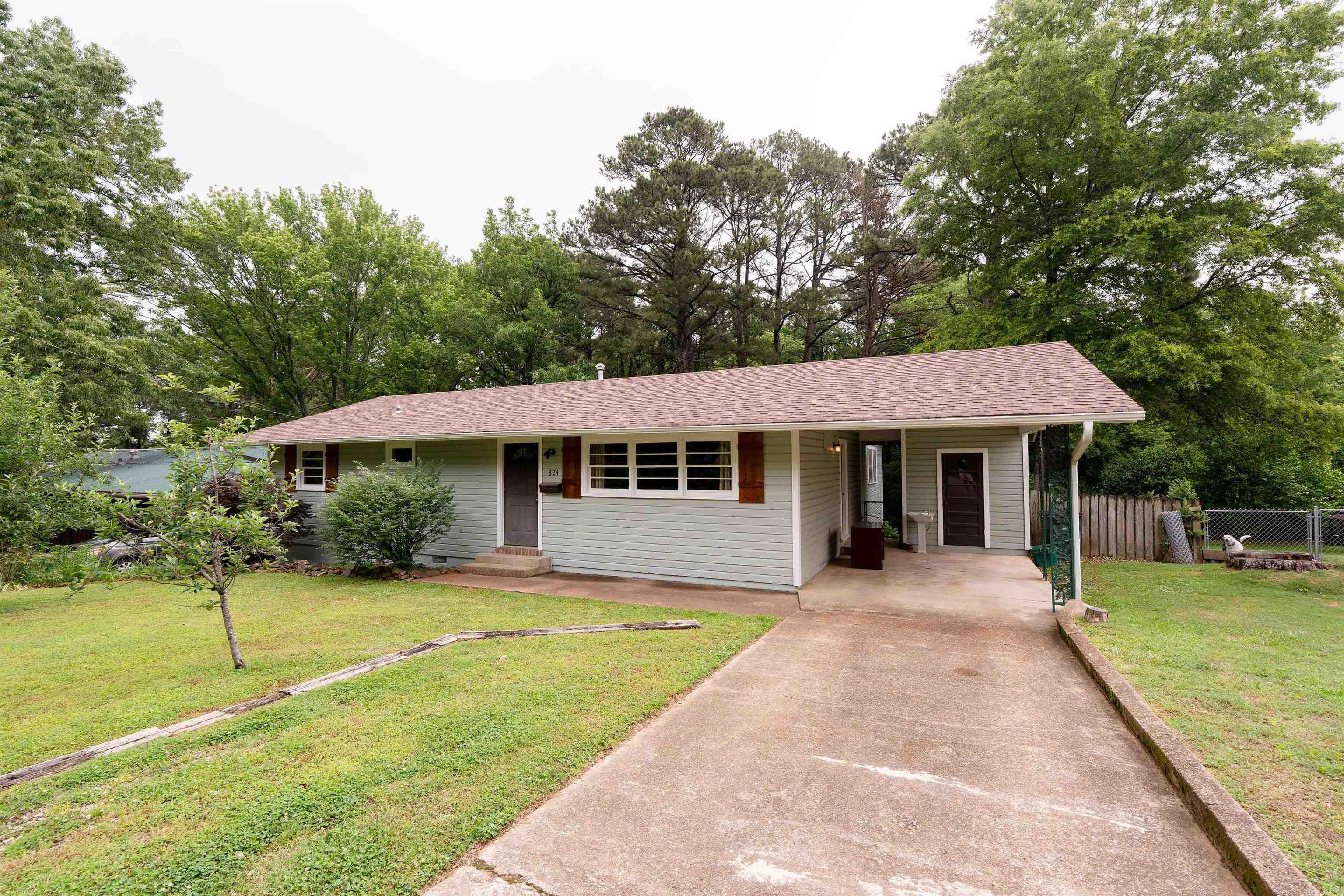 824  Sunnyhill St  Searcy, AR