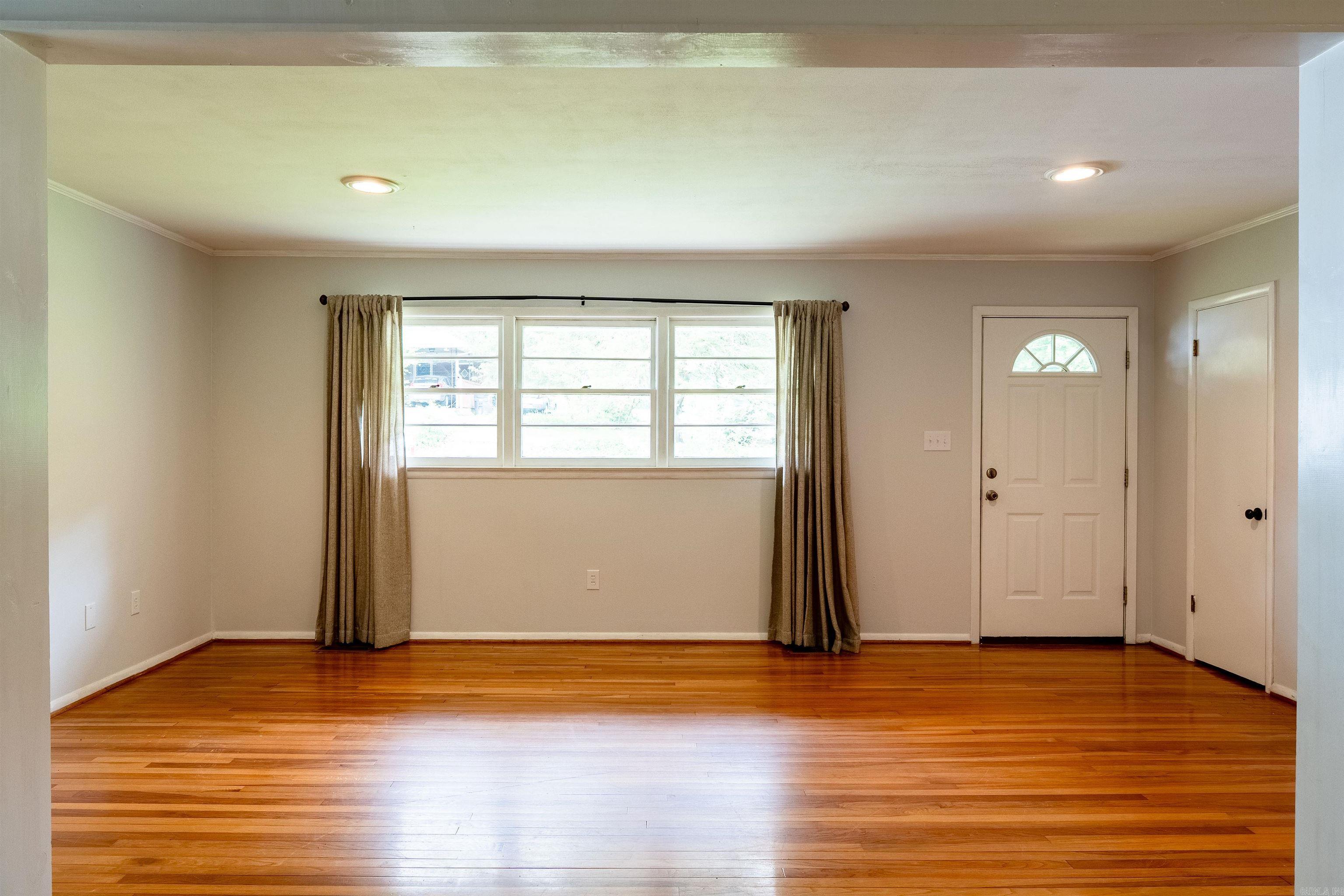 824  Sunnyhill St  Searcy, AR