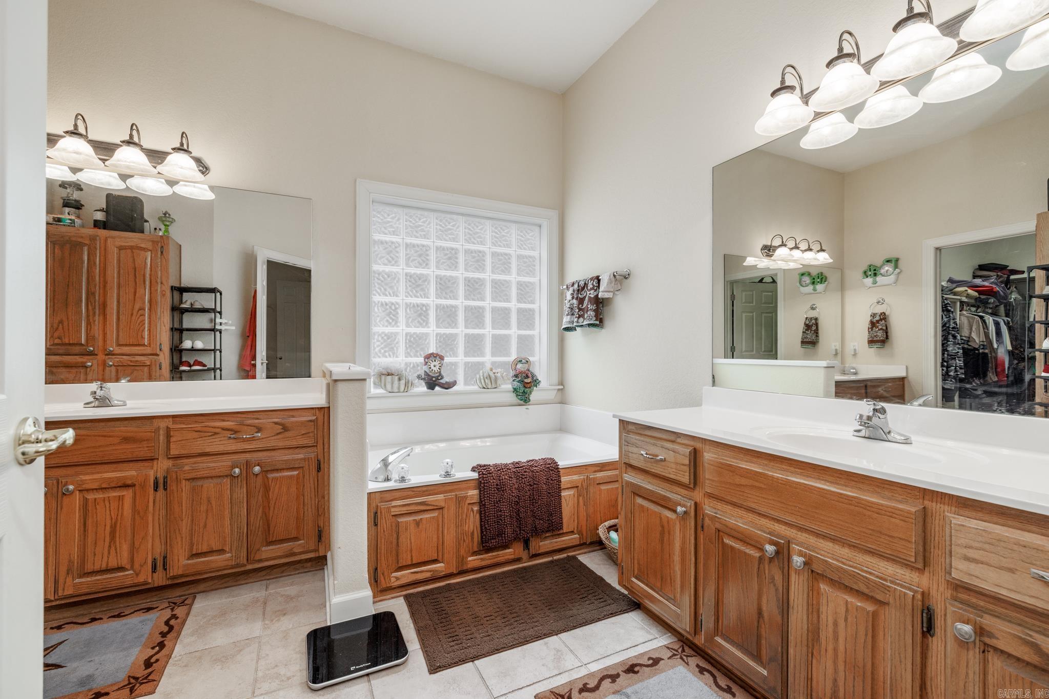24  Villacarriedo  Hot Springs Village, AR