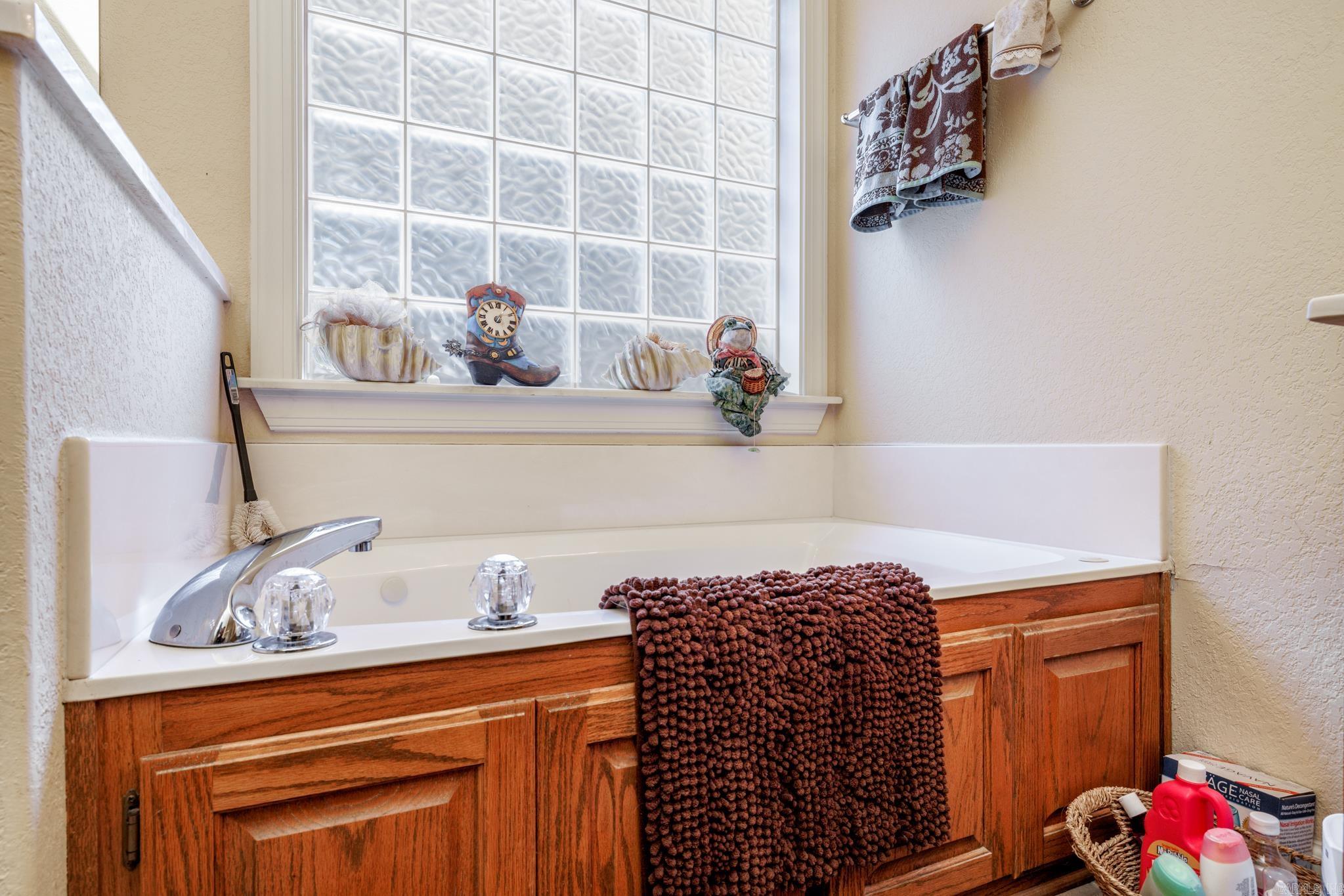 24  Villacarriedo  Hot Springs Village, AR