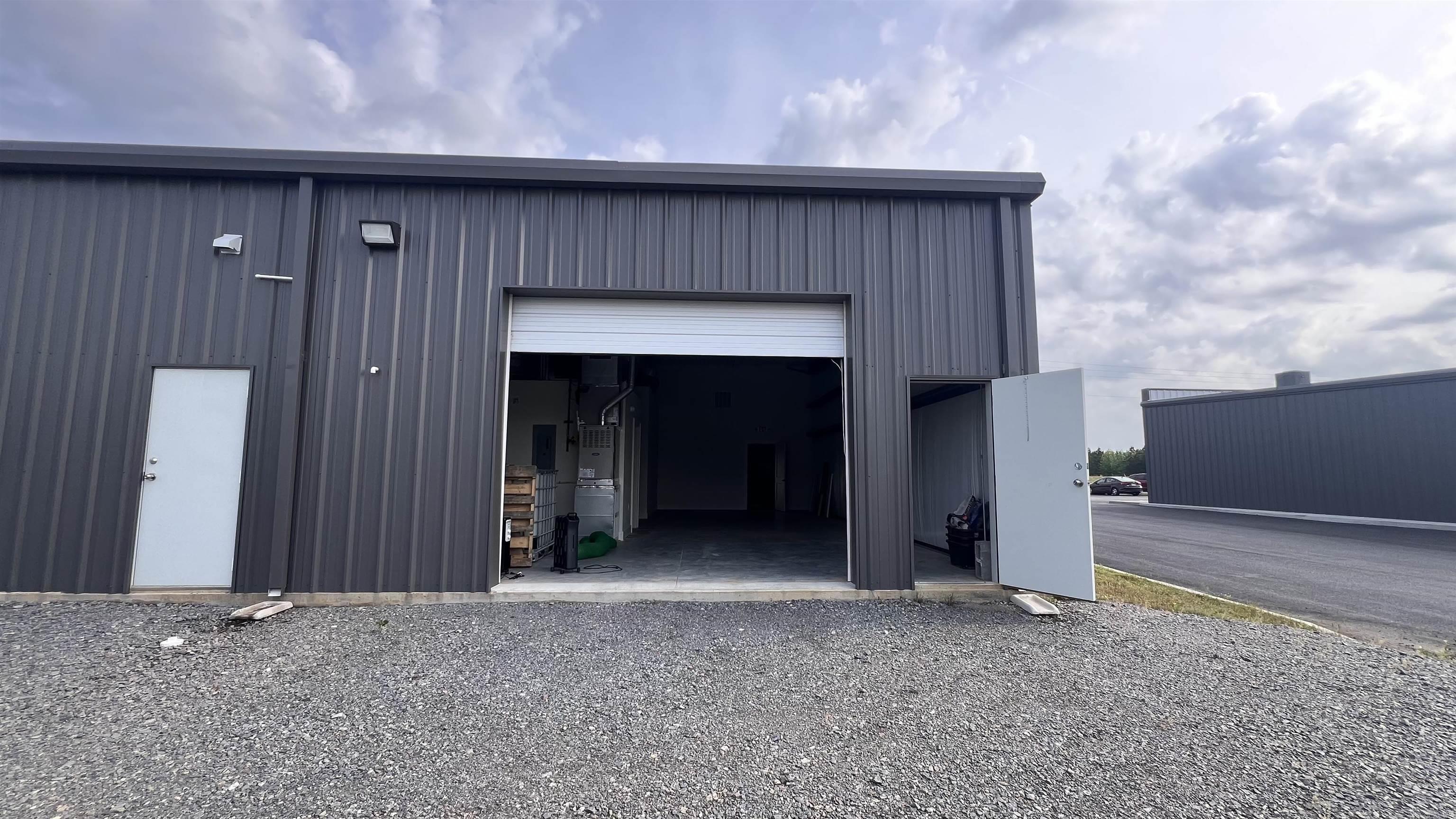 24005  Arch Suite 19 Hensley, AR