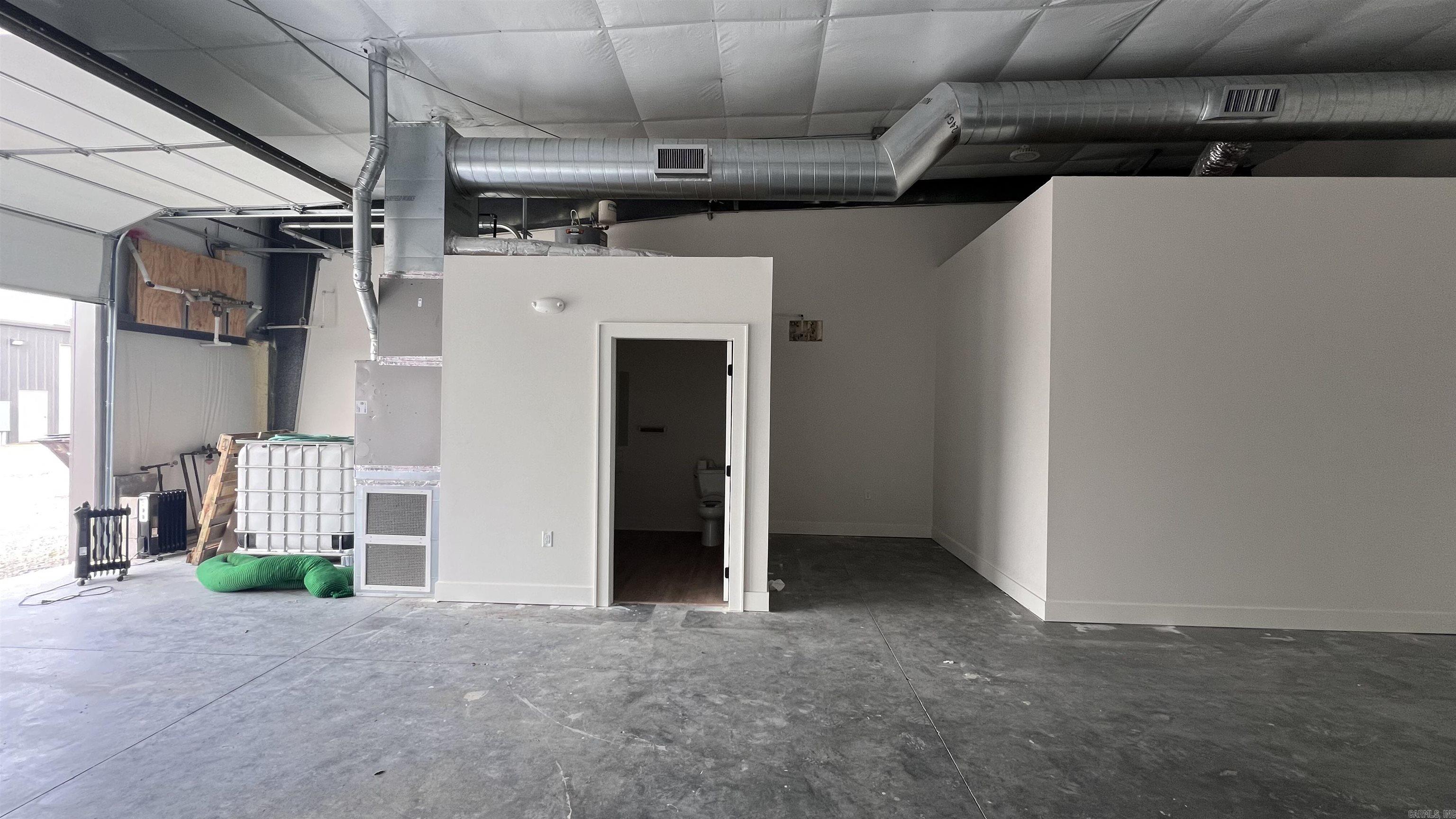 24005  Arch Suite 19 Hensley, AR