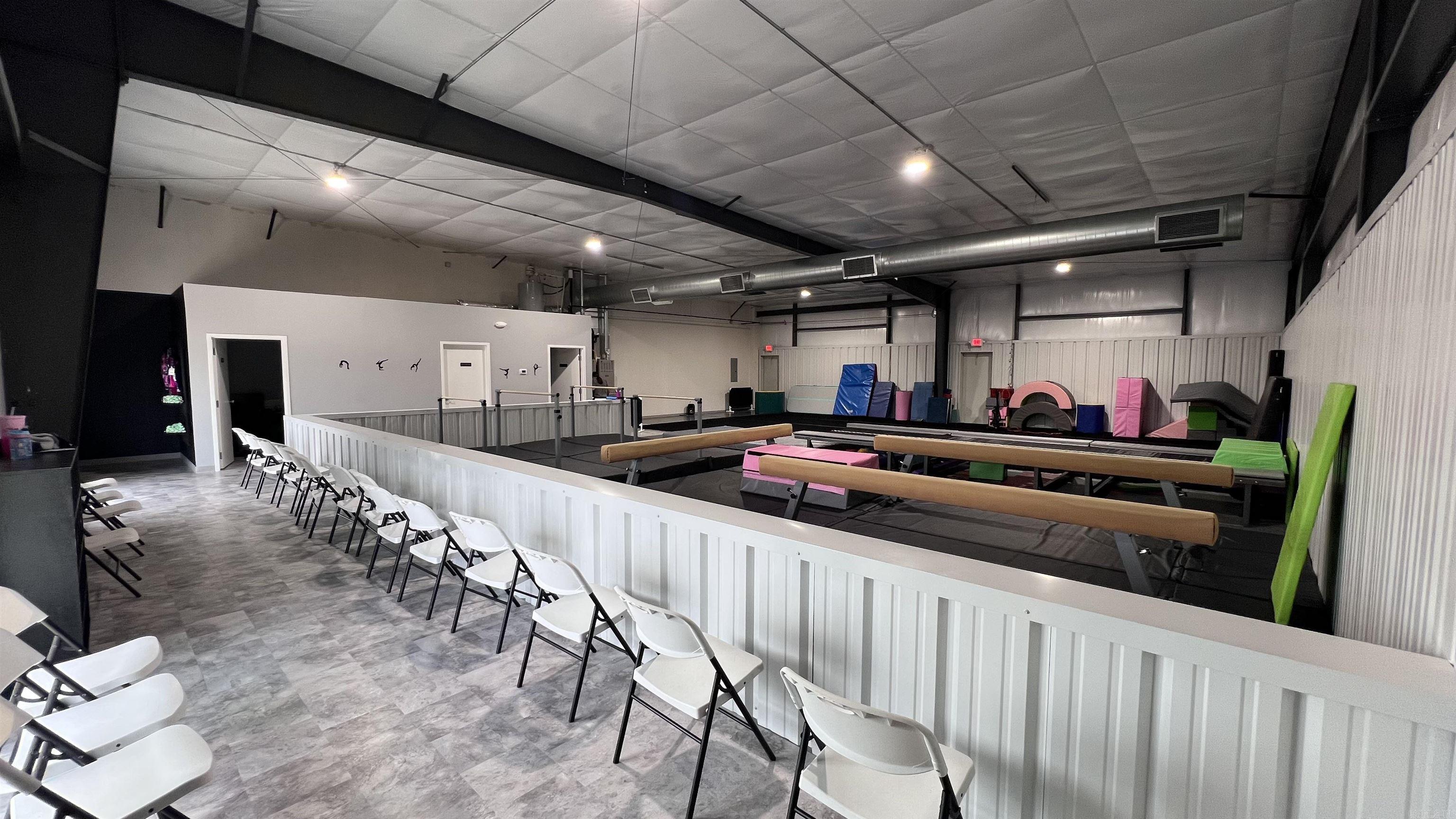 24005  Arch Suite 23 Hensley, AR