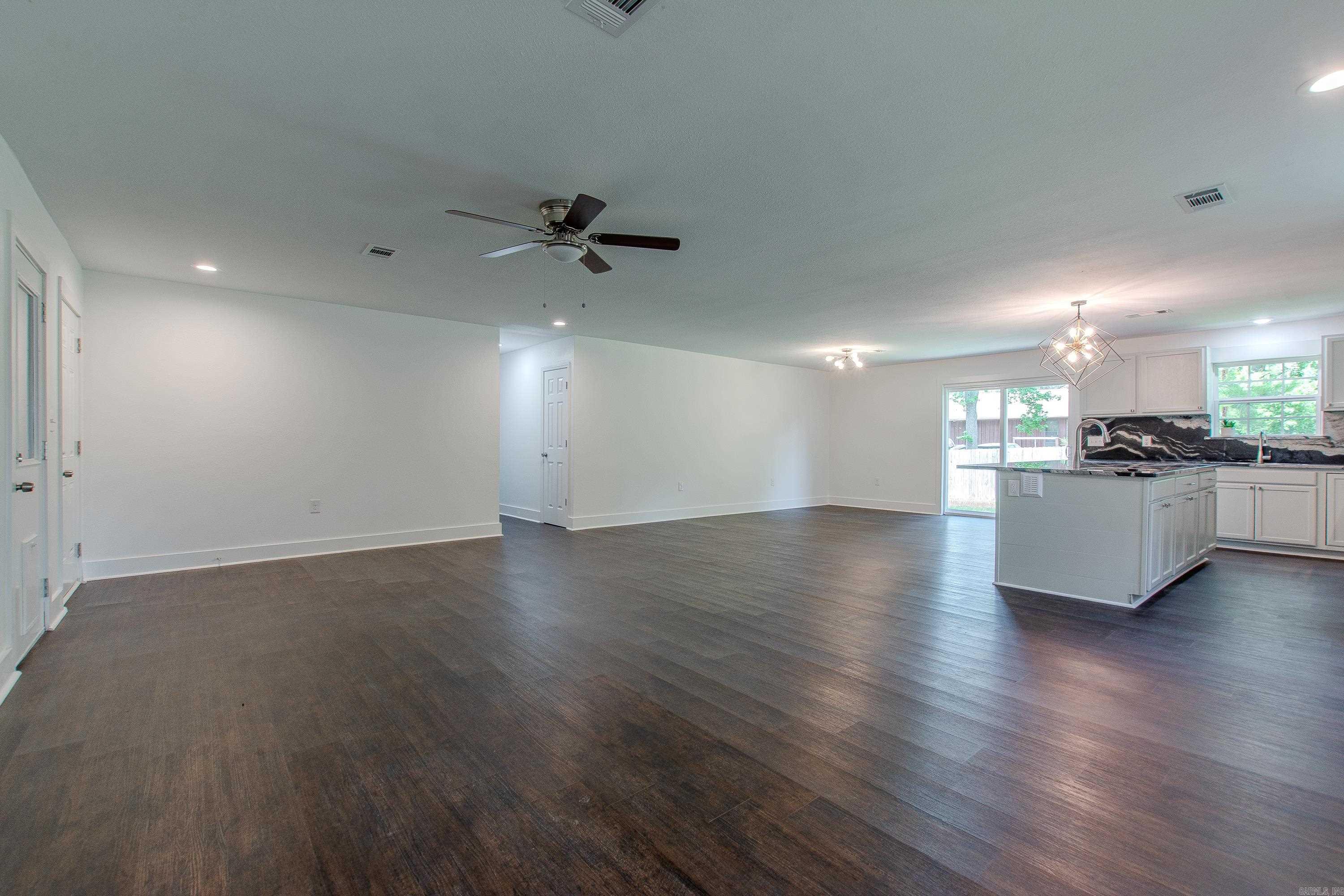 5809 N Woodview  Sherwood, AR