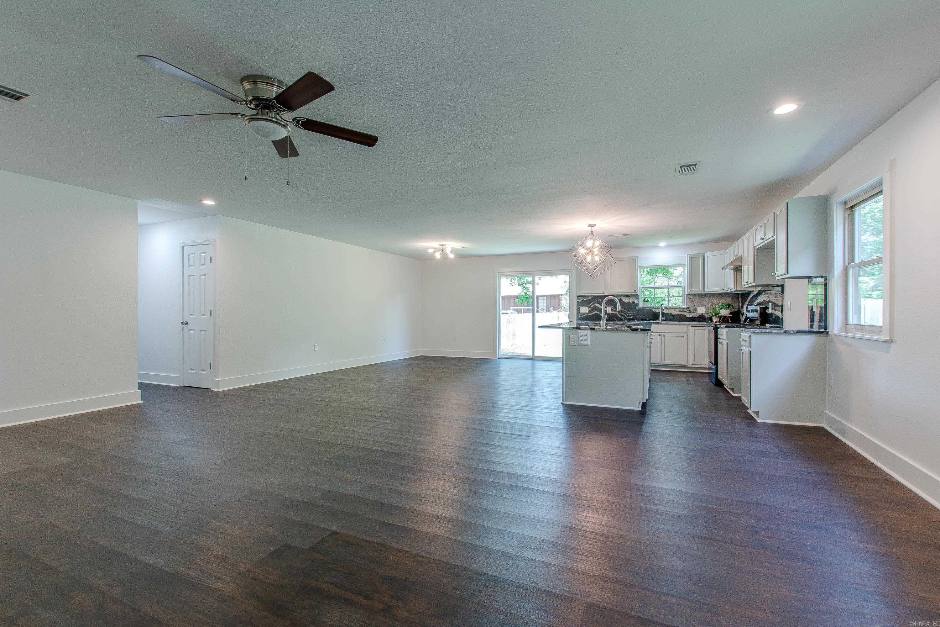 5809 N Woodview  Sherwood, AR