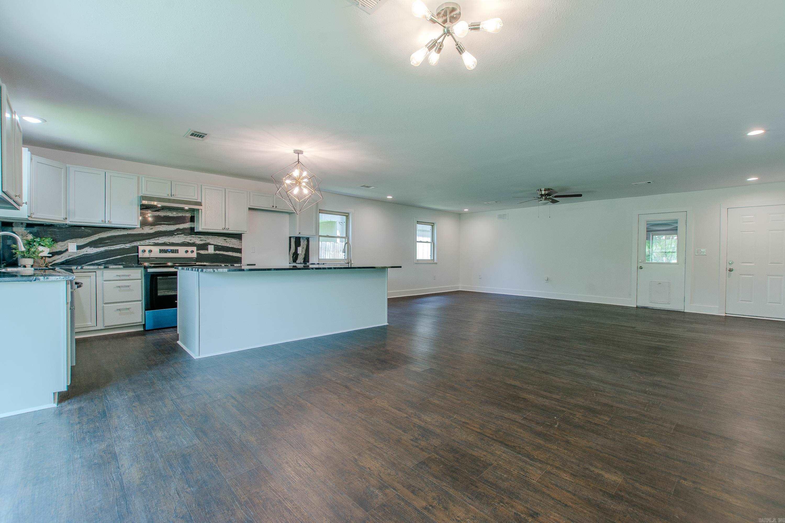 5809 N Woodview  Sherwood, AR