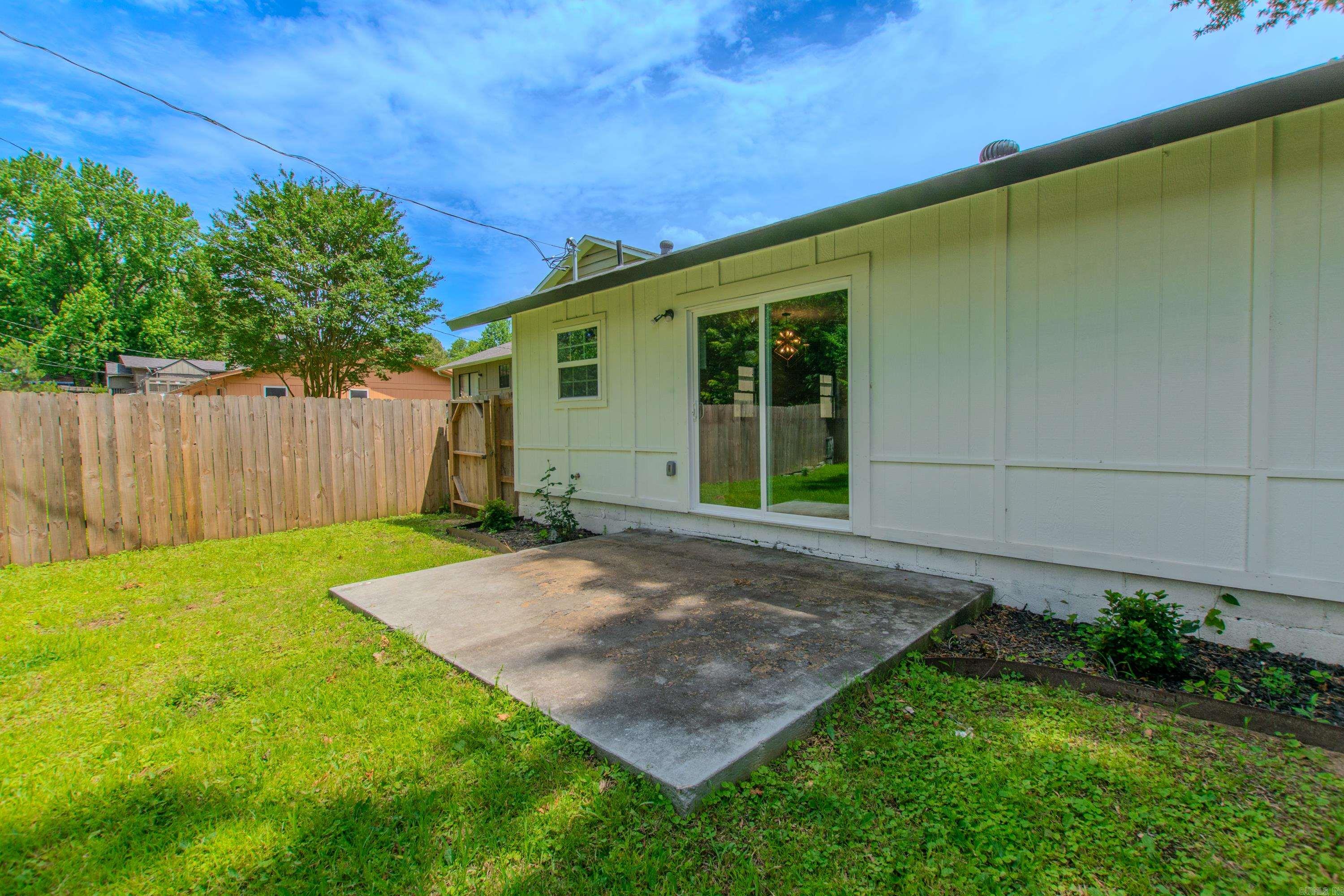 5809 N Woodview  Sherwood, AR