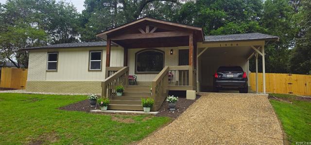 1906  Fernwood Cv  Benton, AR