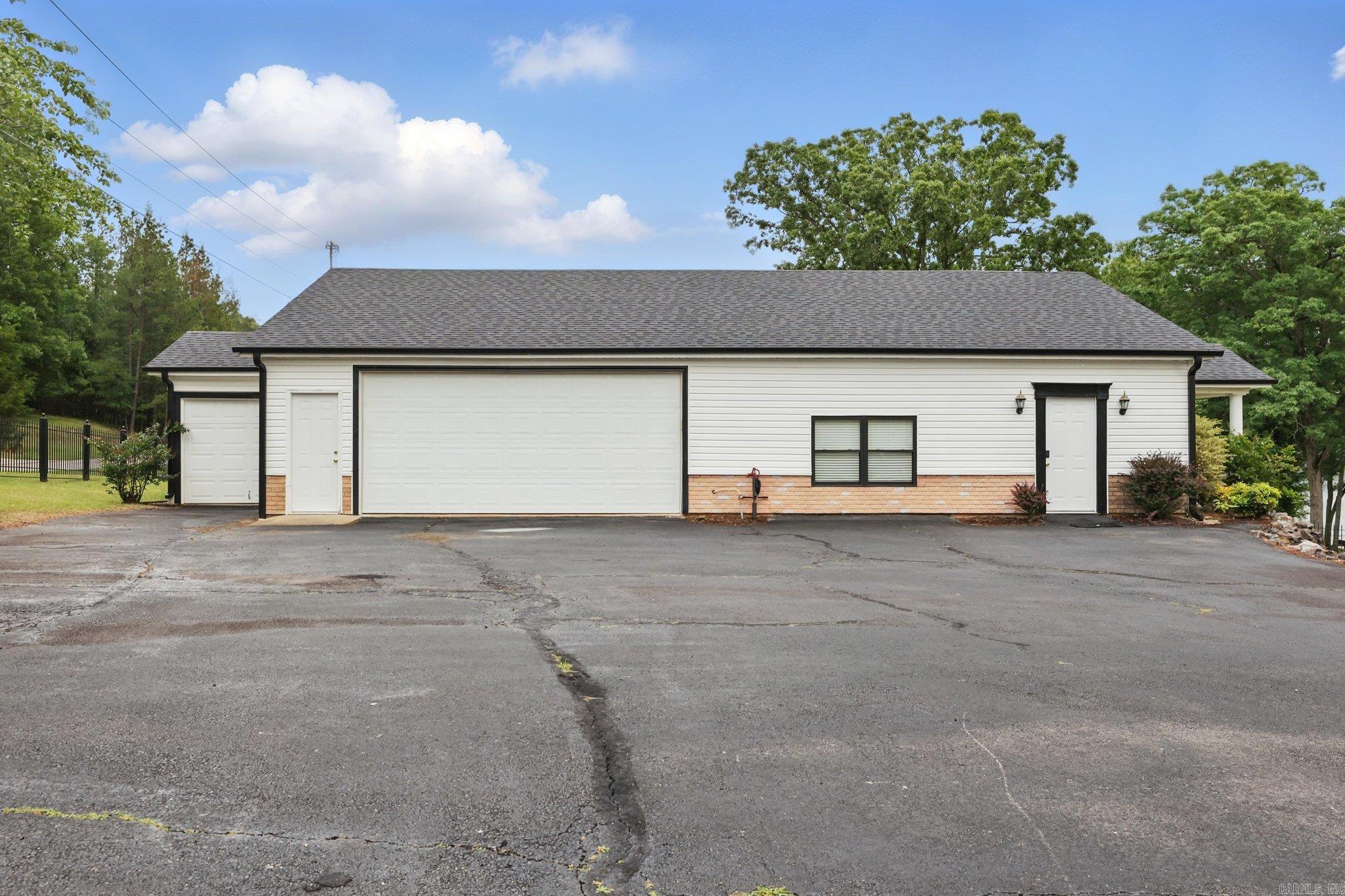 1052  Rock Creek  Hot Springs, AR