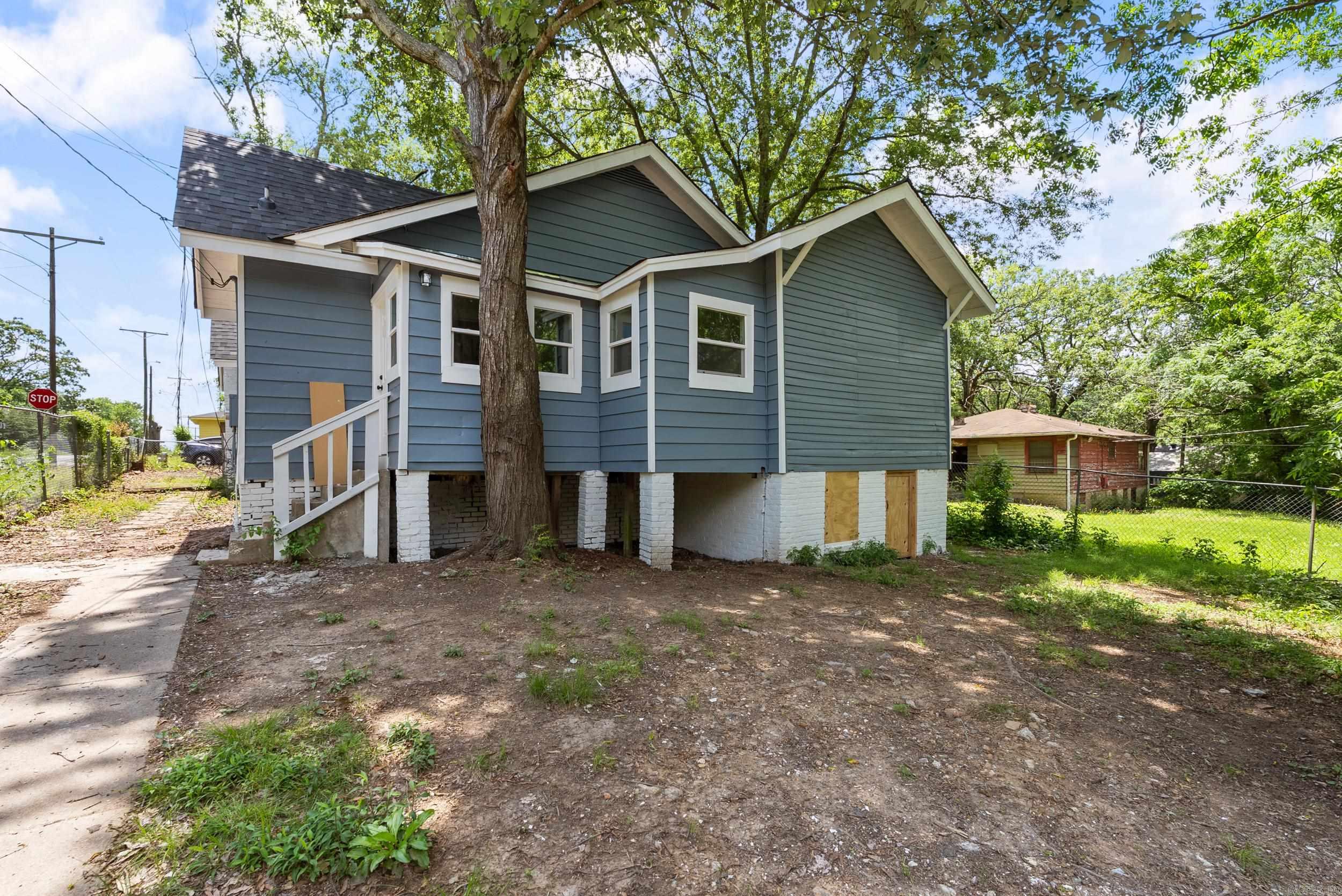 4300 W 16th  Little Rock, AR