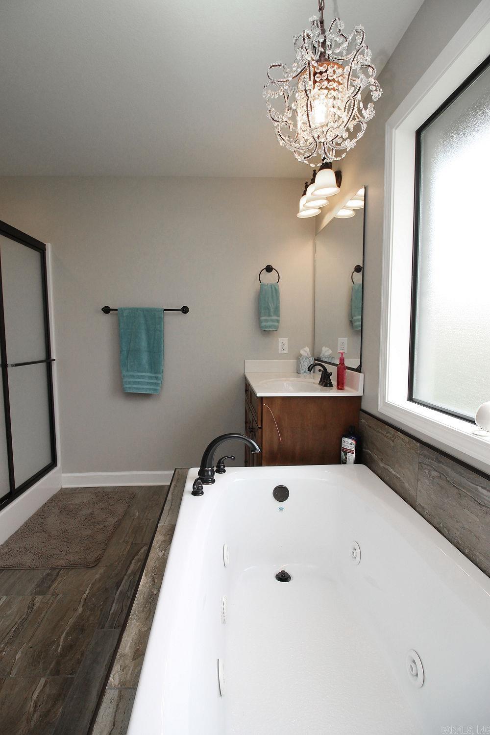 1910  Walnut Valley Dr.  Paragould, AR
